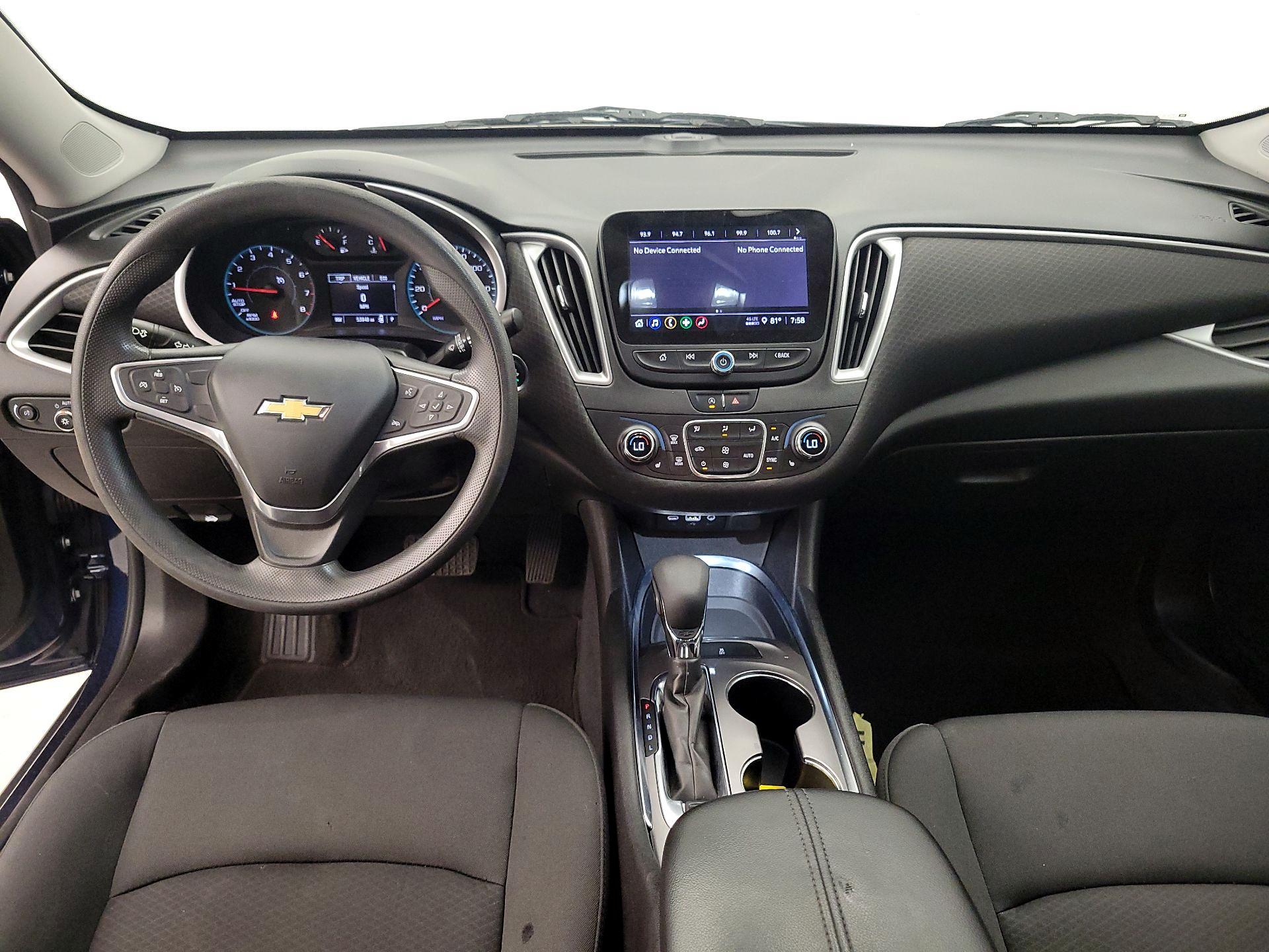 Thumbnail: 2022 Chevrolet Malibu - 9