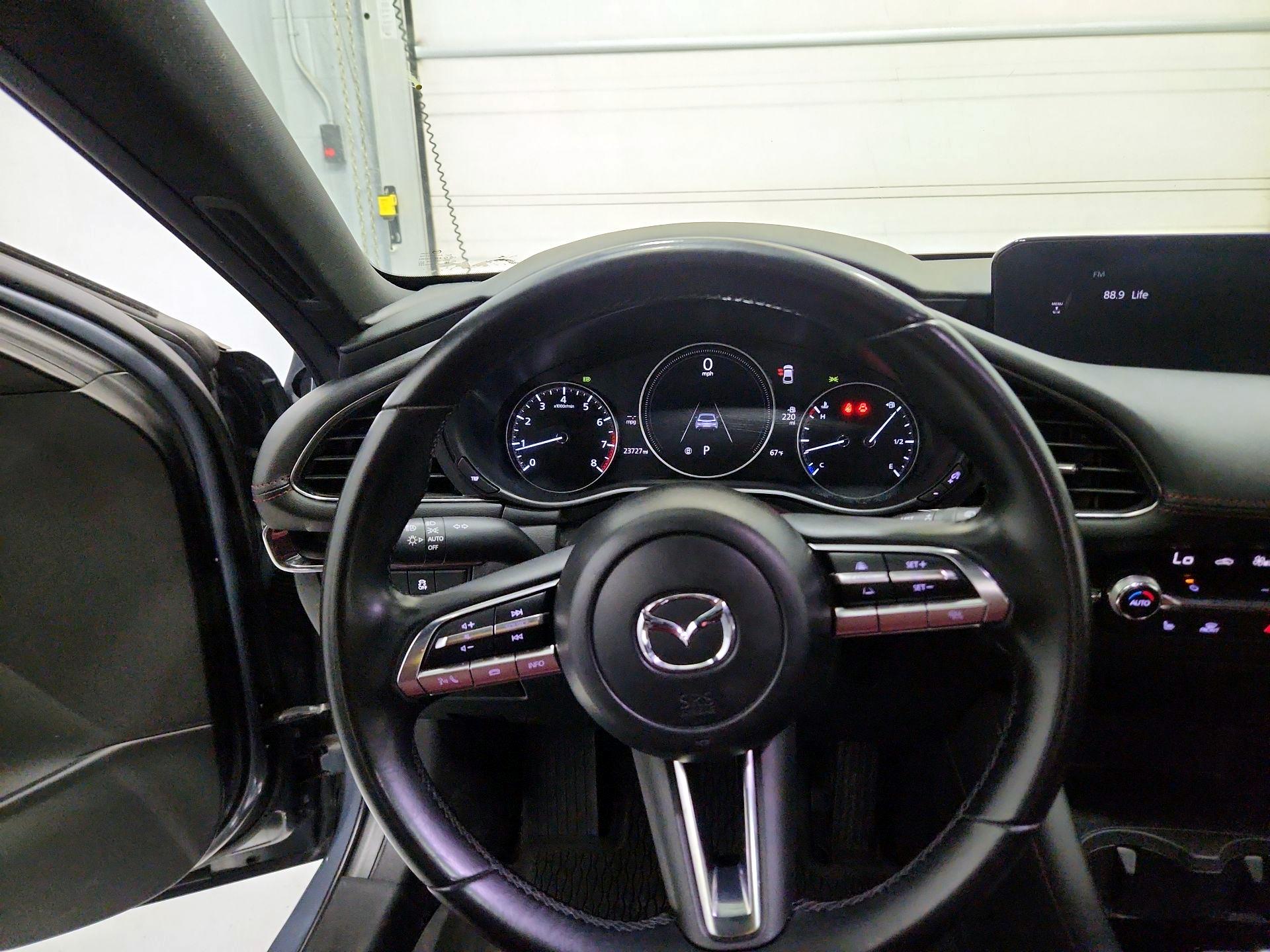 Thumbnail: 2023 Mazda Mazda3 - 10