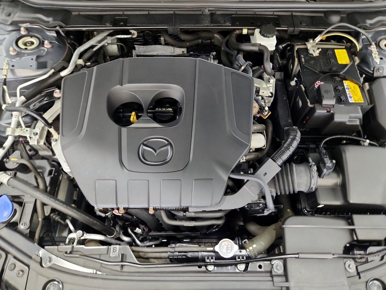 2023 Mazda Mazda3 Carbon Edition - Photo 23