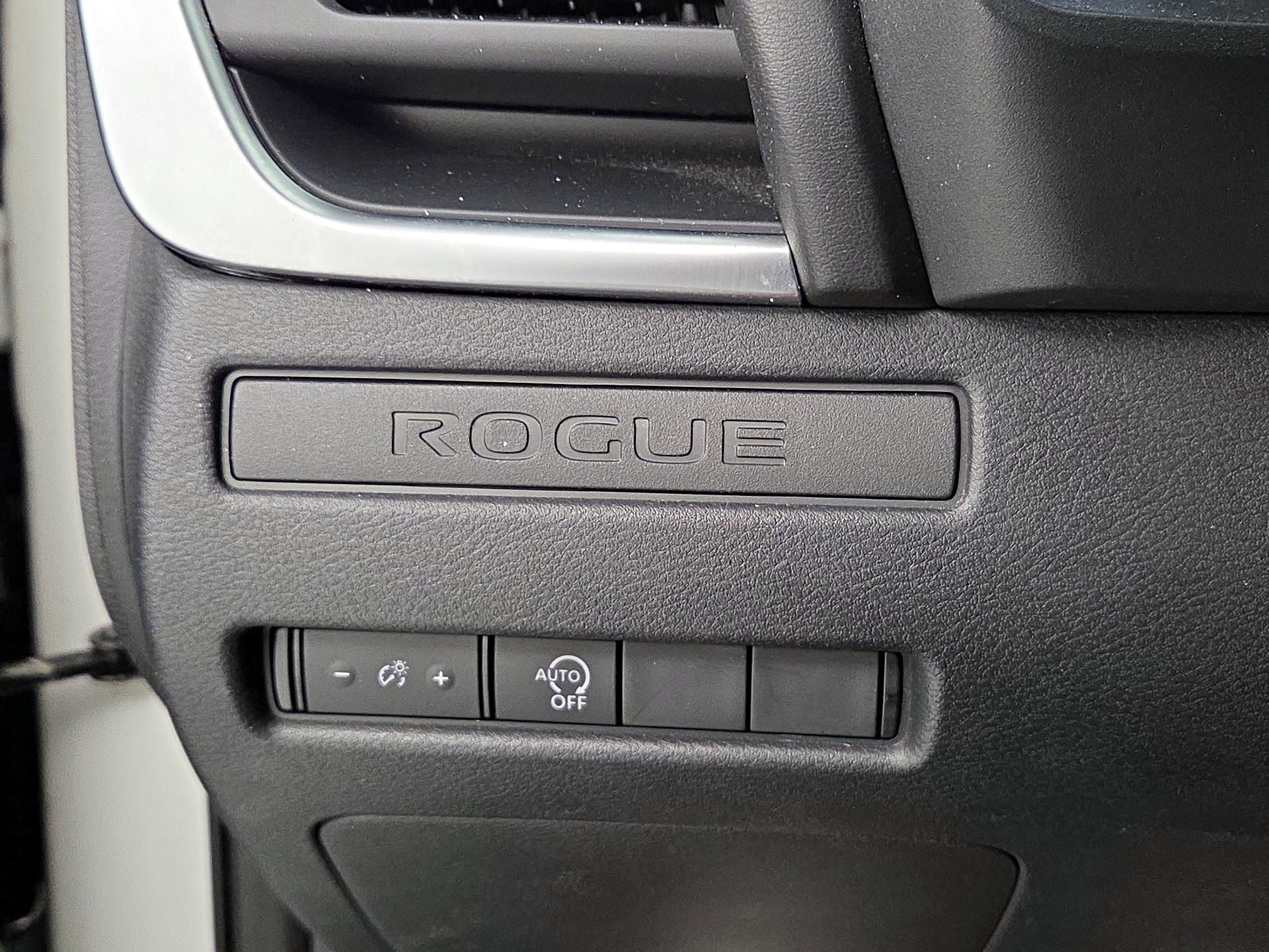 Thumbnail: 2023 Nissan Rogue - 13