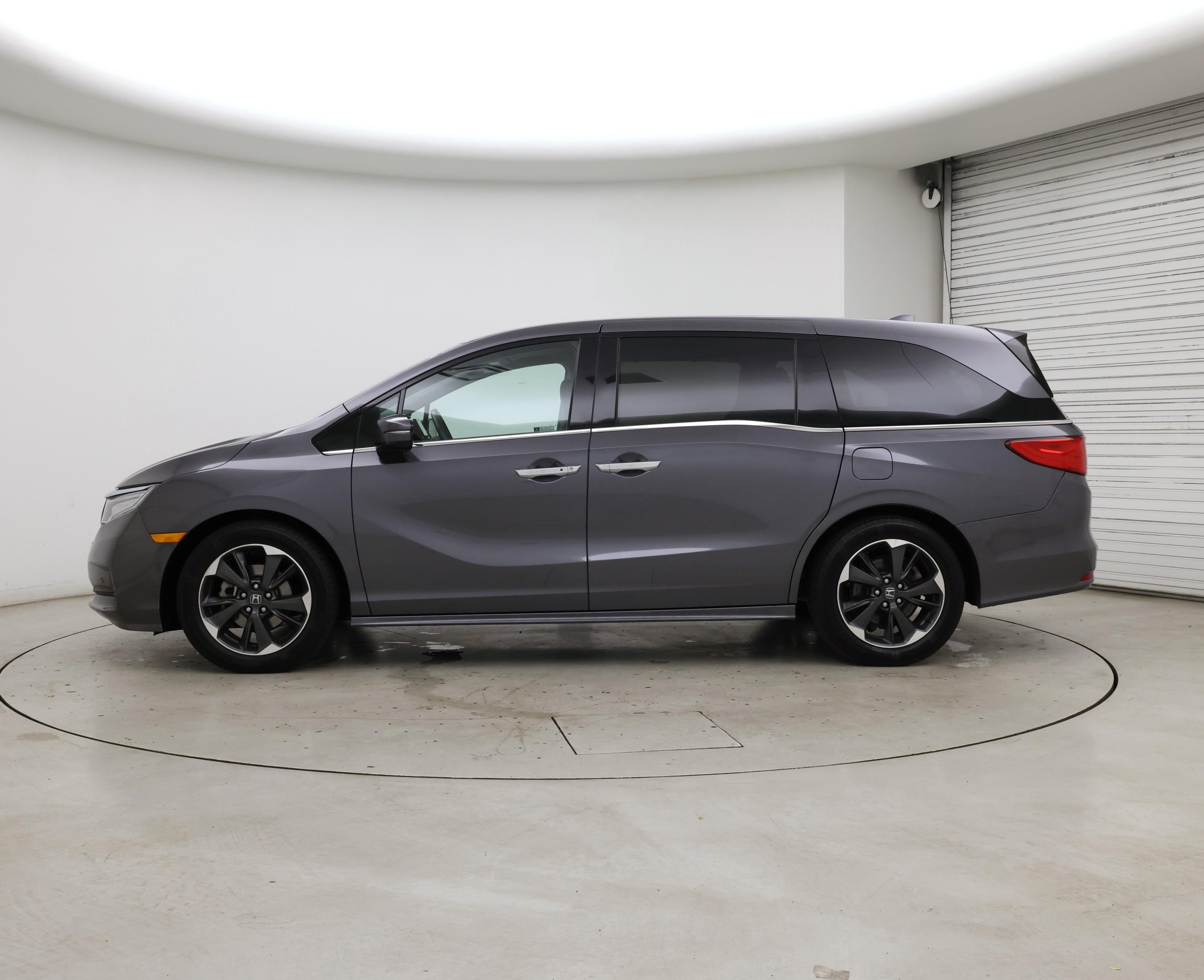 Thumbnail: 2022 Honda Odyssey - 3