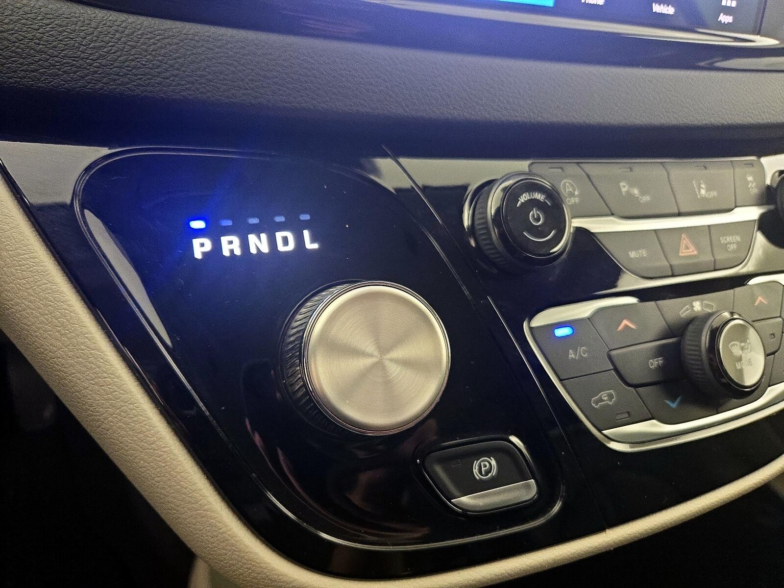 2023 Chrysler Pacifica Touring L - Photo 18