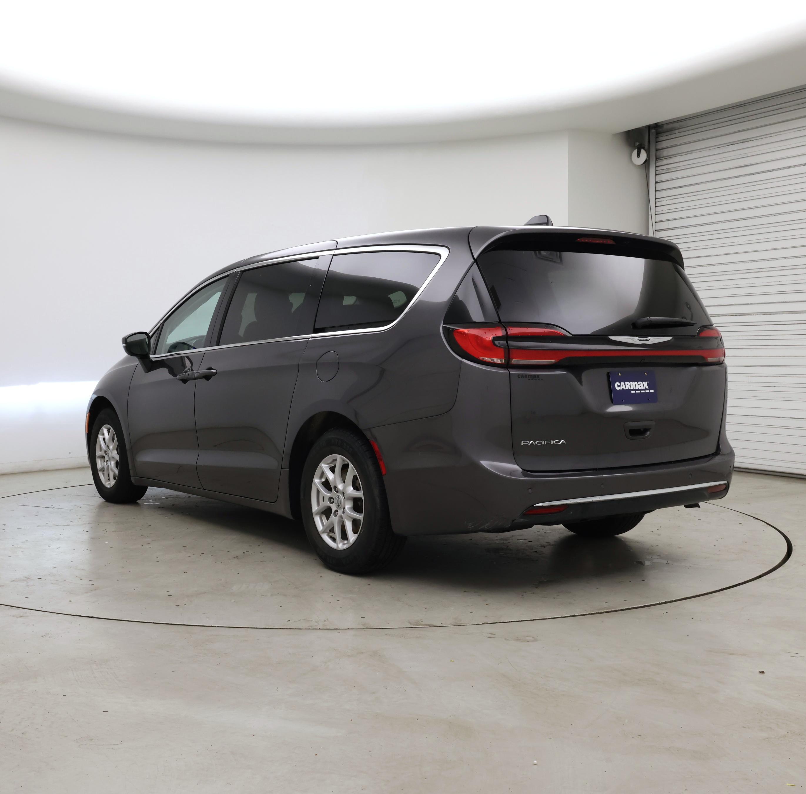 Thumbnail: 2023 Chrysler Pacifica - 2
