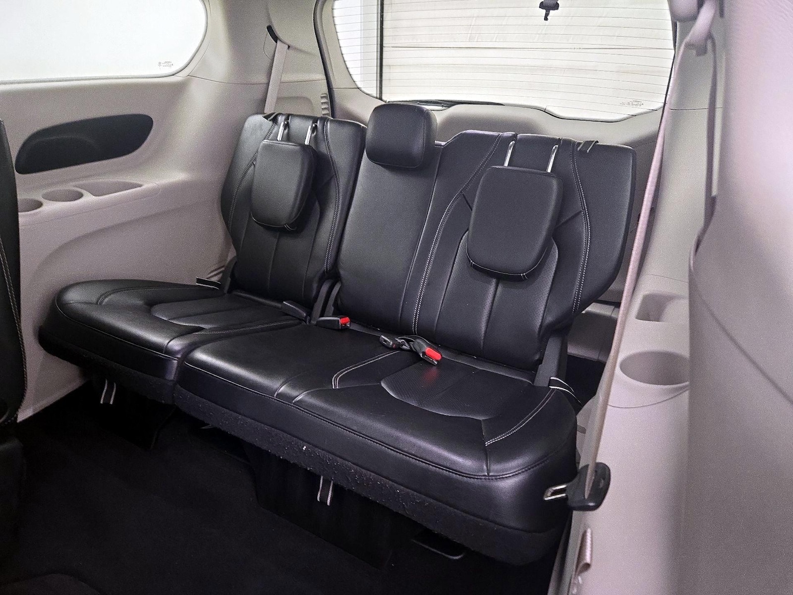 2023 Chrysler Pacifica Touring L - Photo 21