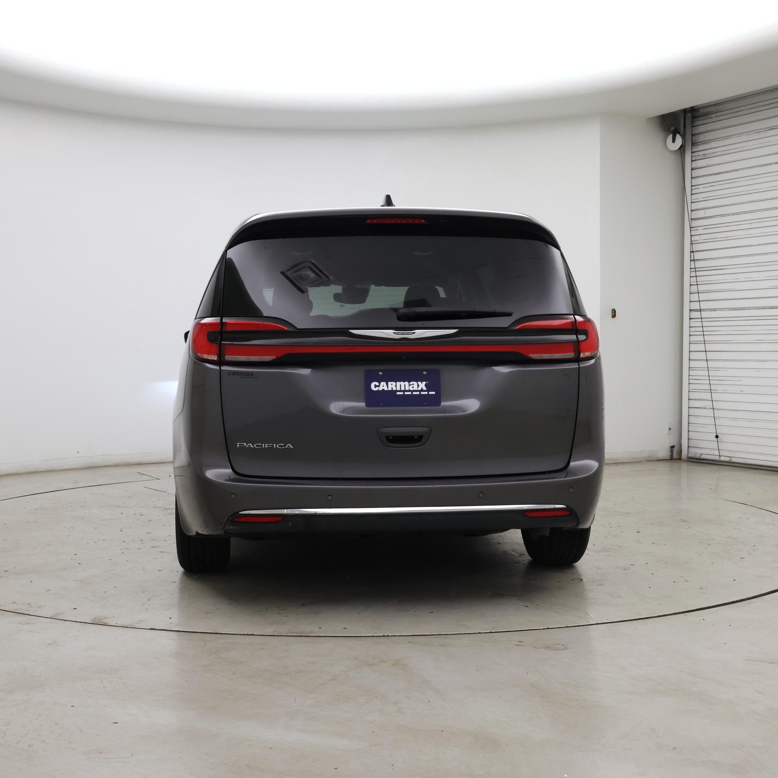 Thumbnail: 2023 Chrysler Pacifica - 6