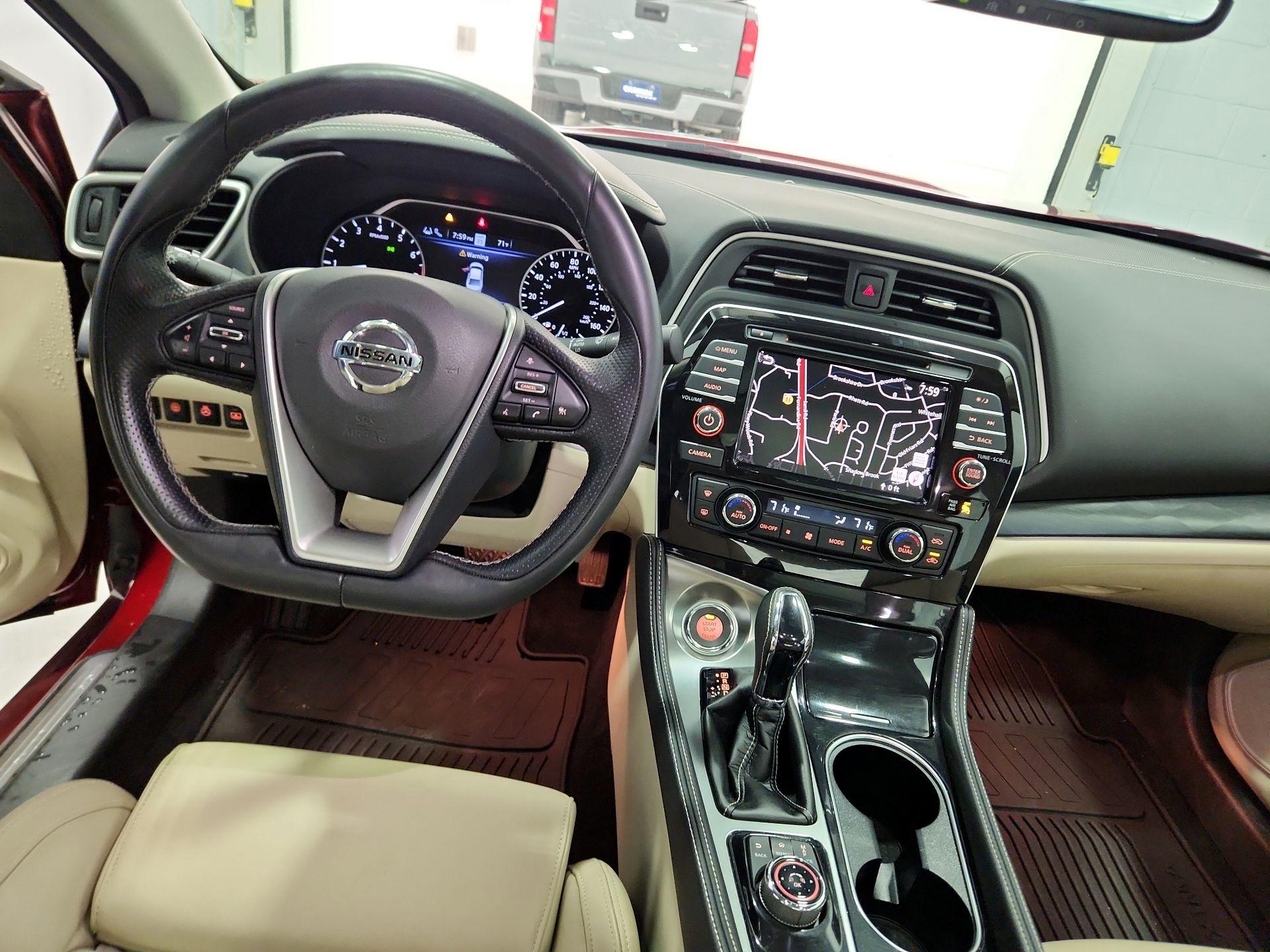 Thumbnail: 2022 Nissan Maxima - 9