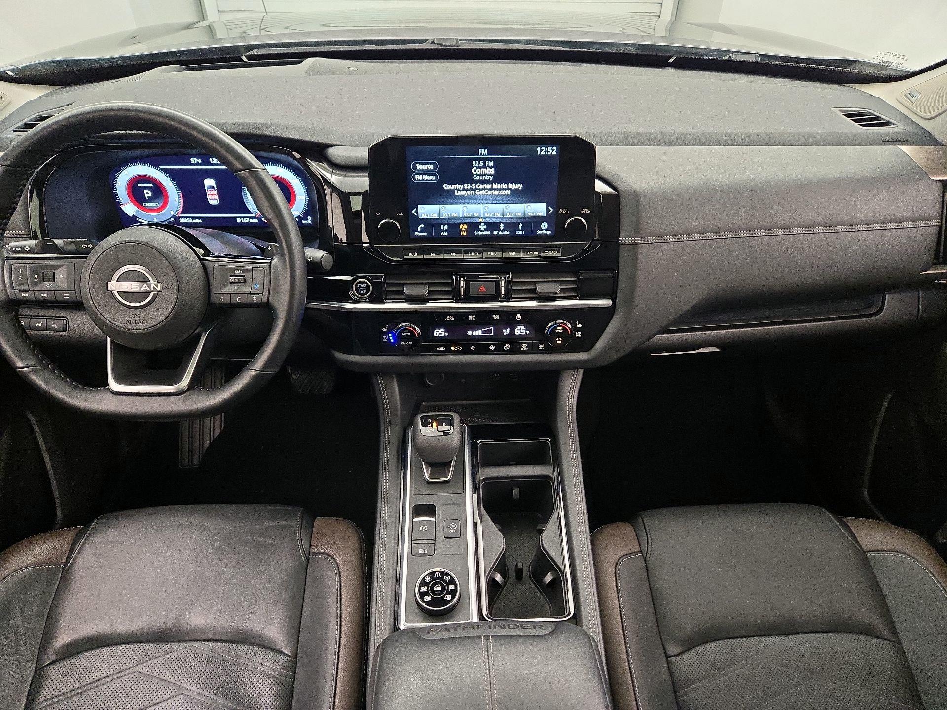 Thumbnail: 2023 Nissan Pathfinder - 9