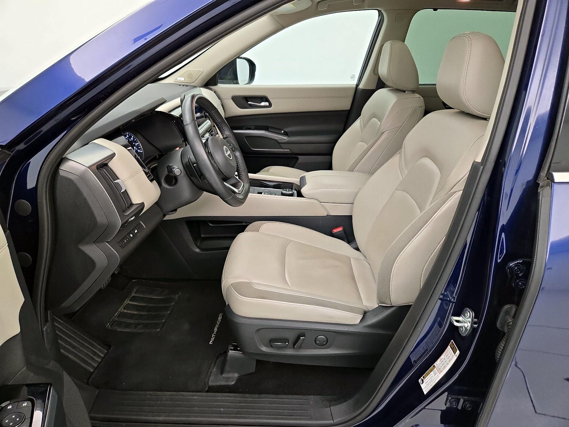 Thumbnail: 2023 Nissan Pathfinder - 11