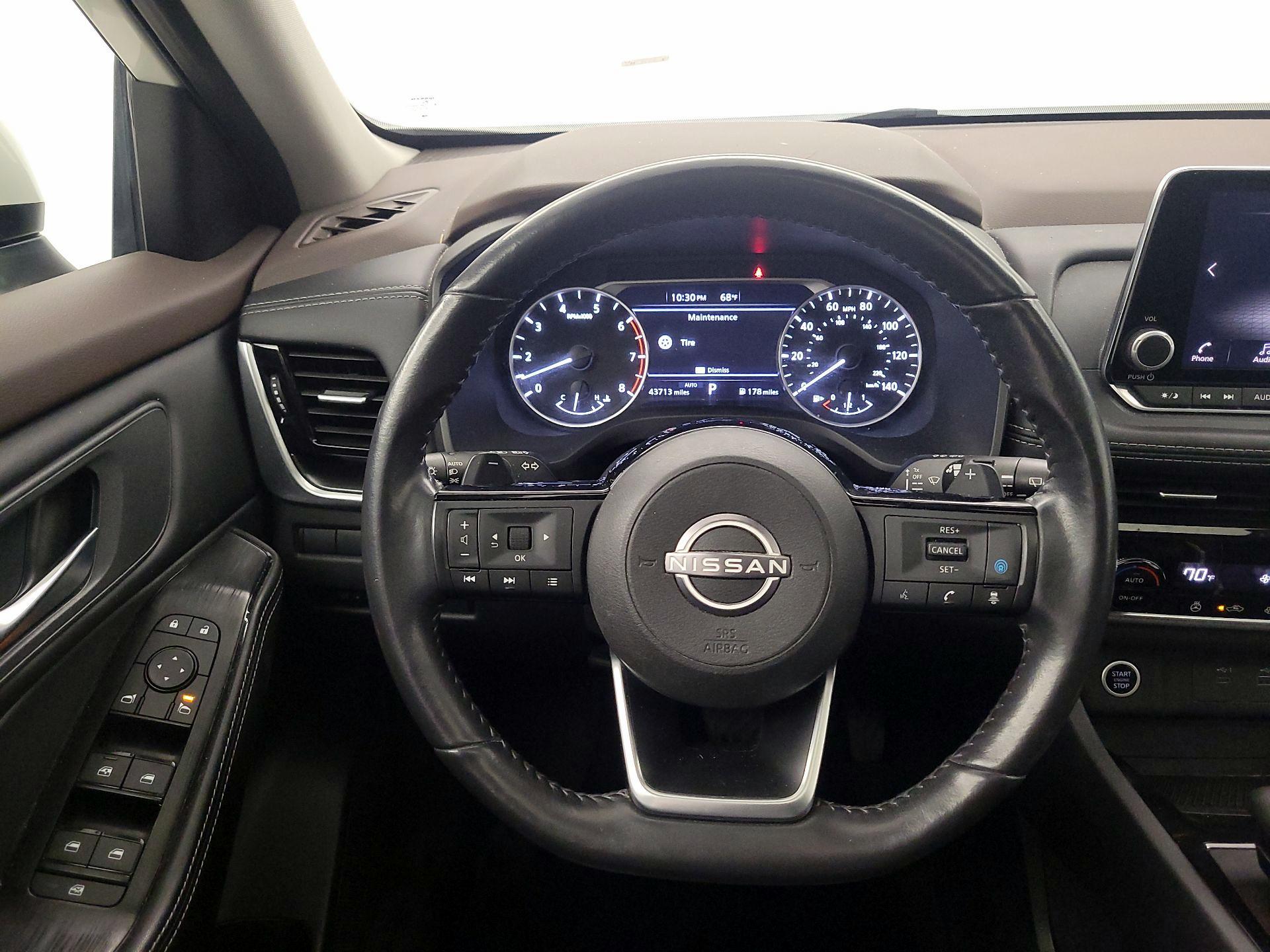Thumbnail: 2023 Nissan Rogue - 10