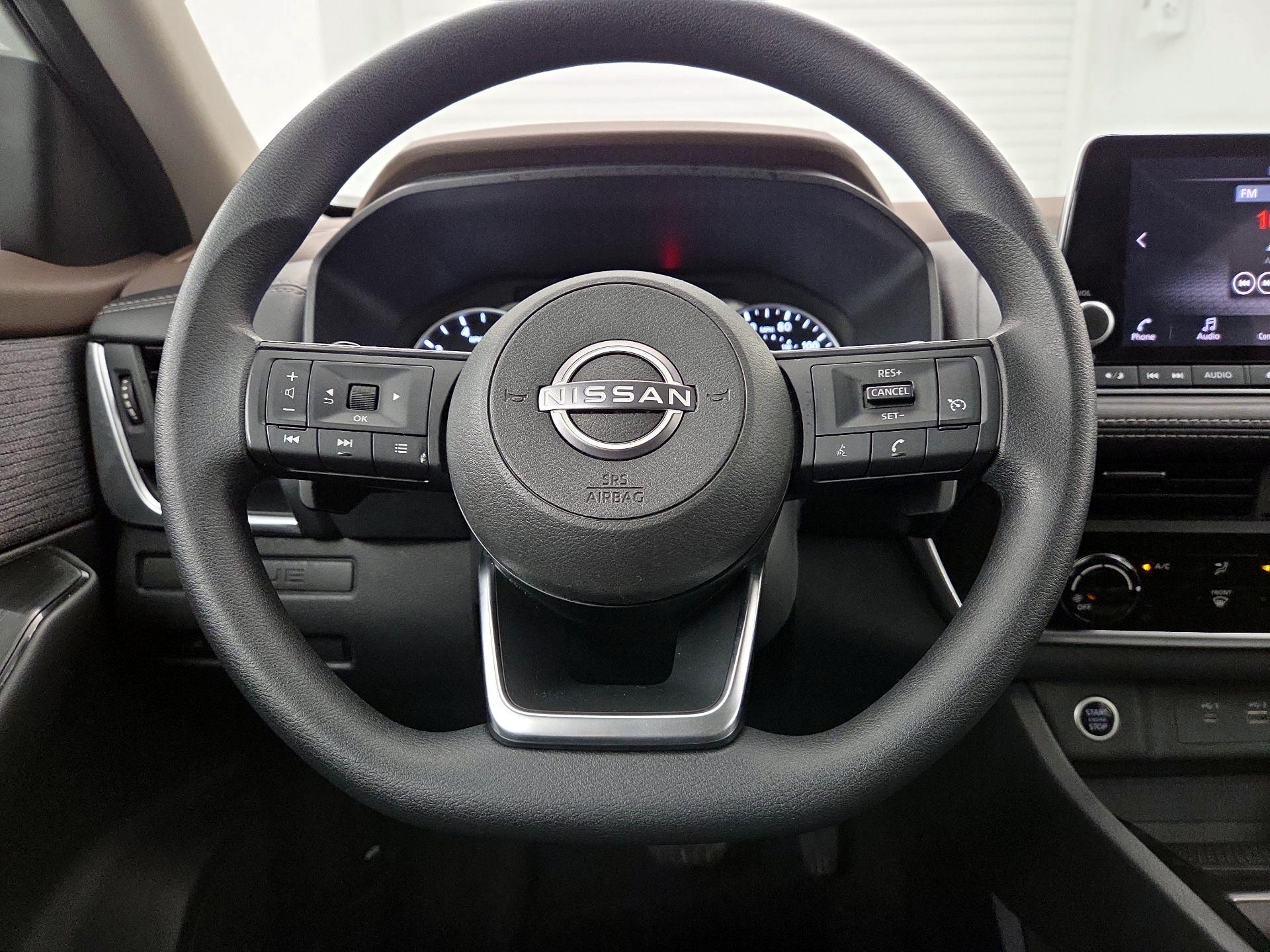 Thumbnail: 2023 Nissan Rogue - 10