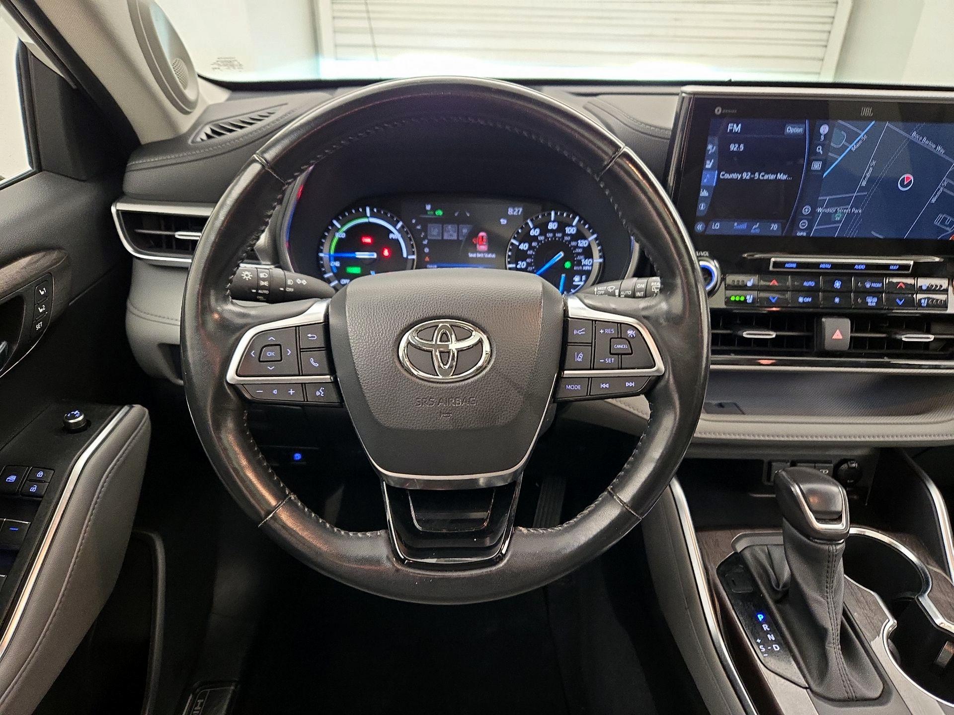 Thumbnail: 2021 Toyota Highlander - 10