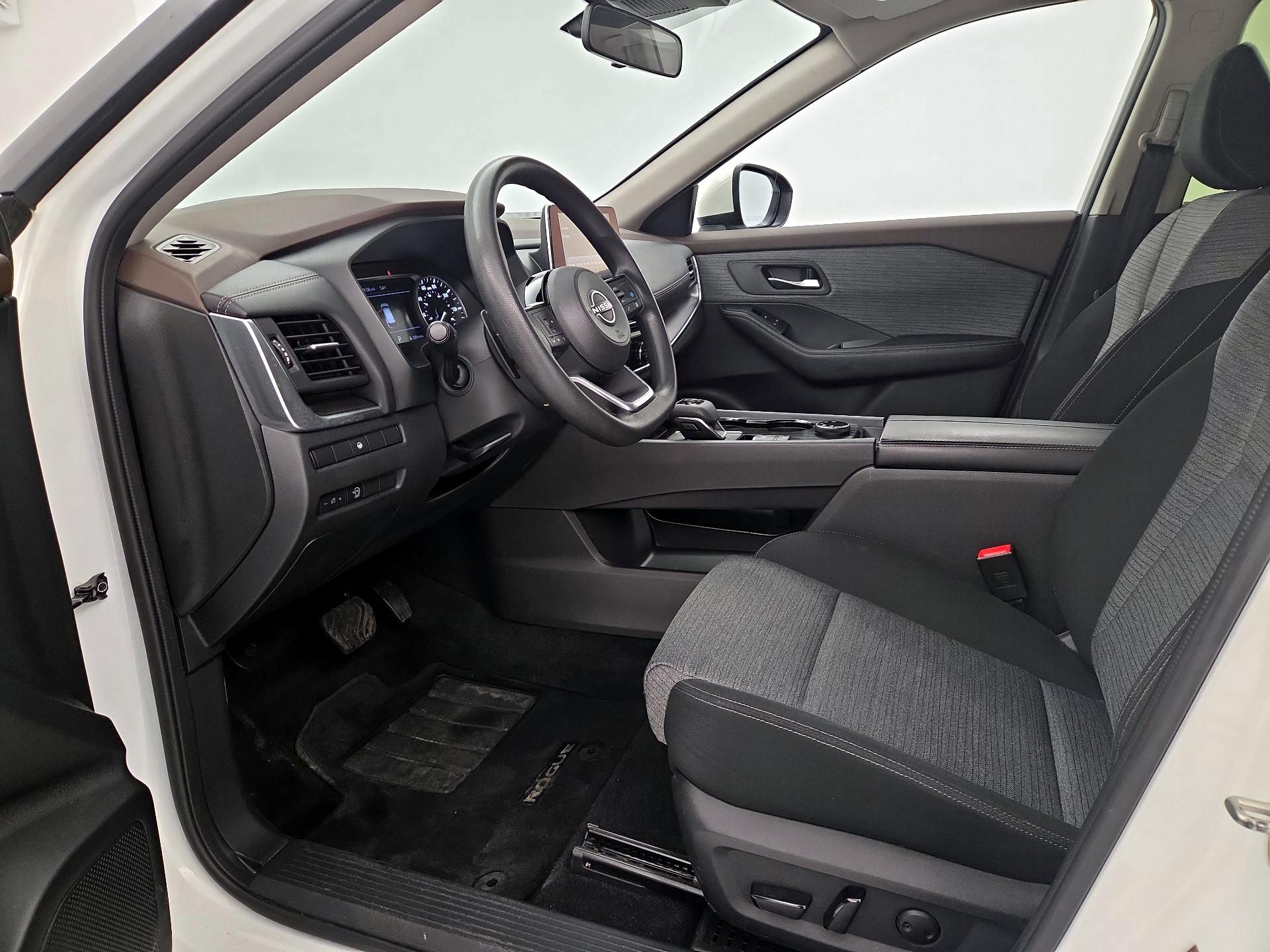 Thumbnail: 2023 Nissan Rogue - 11