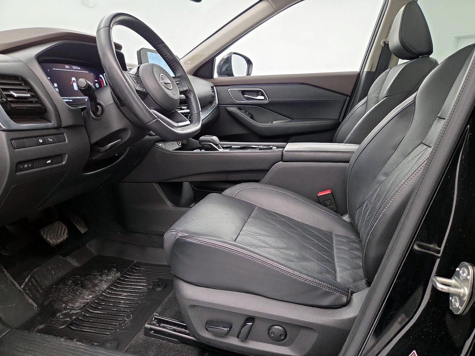 2023 Nissan Rogue Platinum - Photo 12