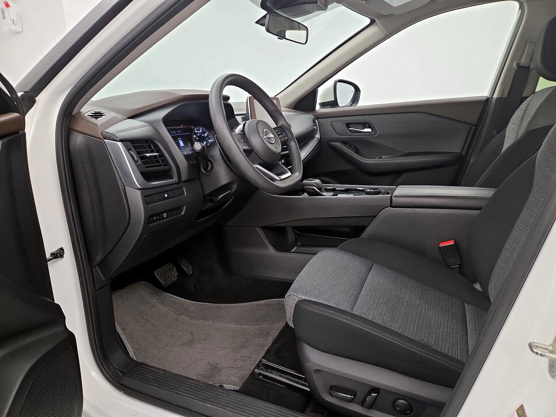 Thumbnail: 2023 Nissan Rogue - 11
