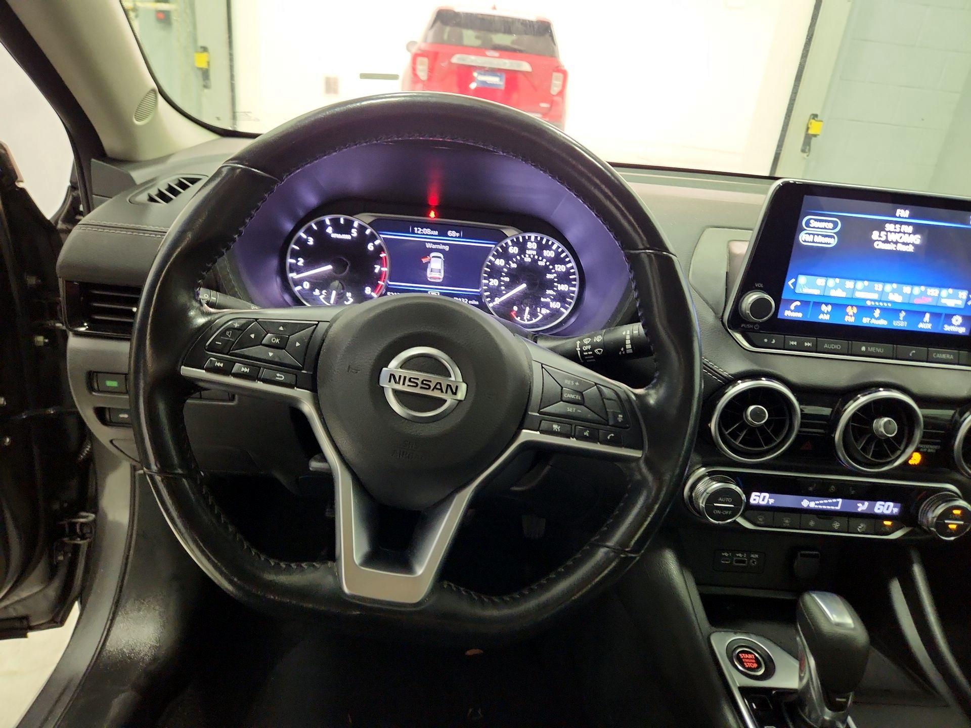 Thumbnail: 2023 Nissan Sentra - 10