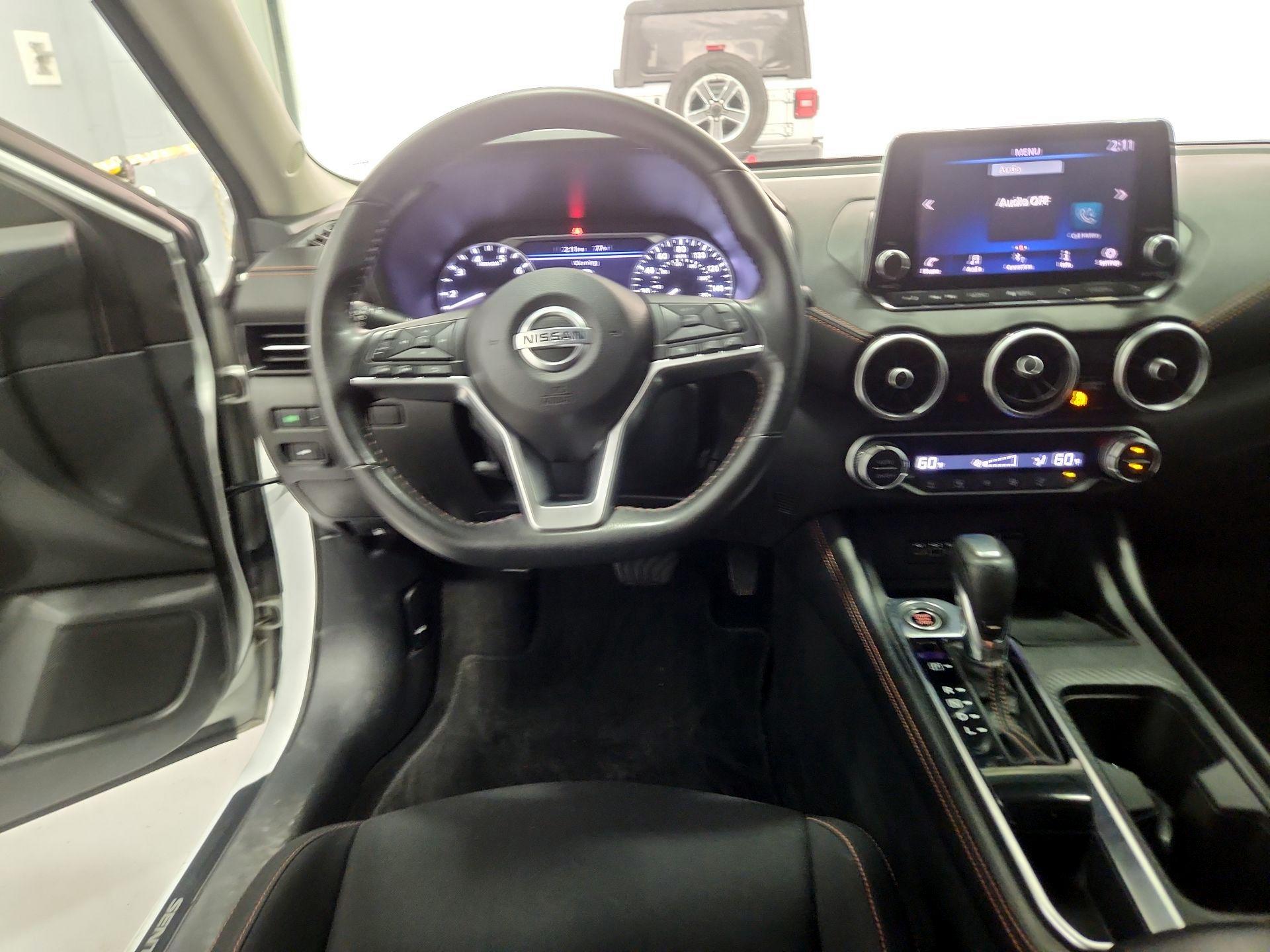 Thumbnail: 2020 Nissan Sentra - 10