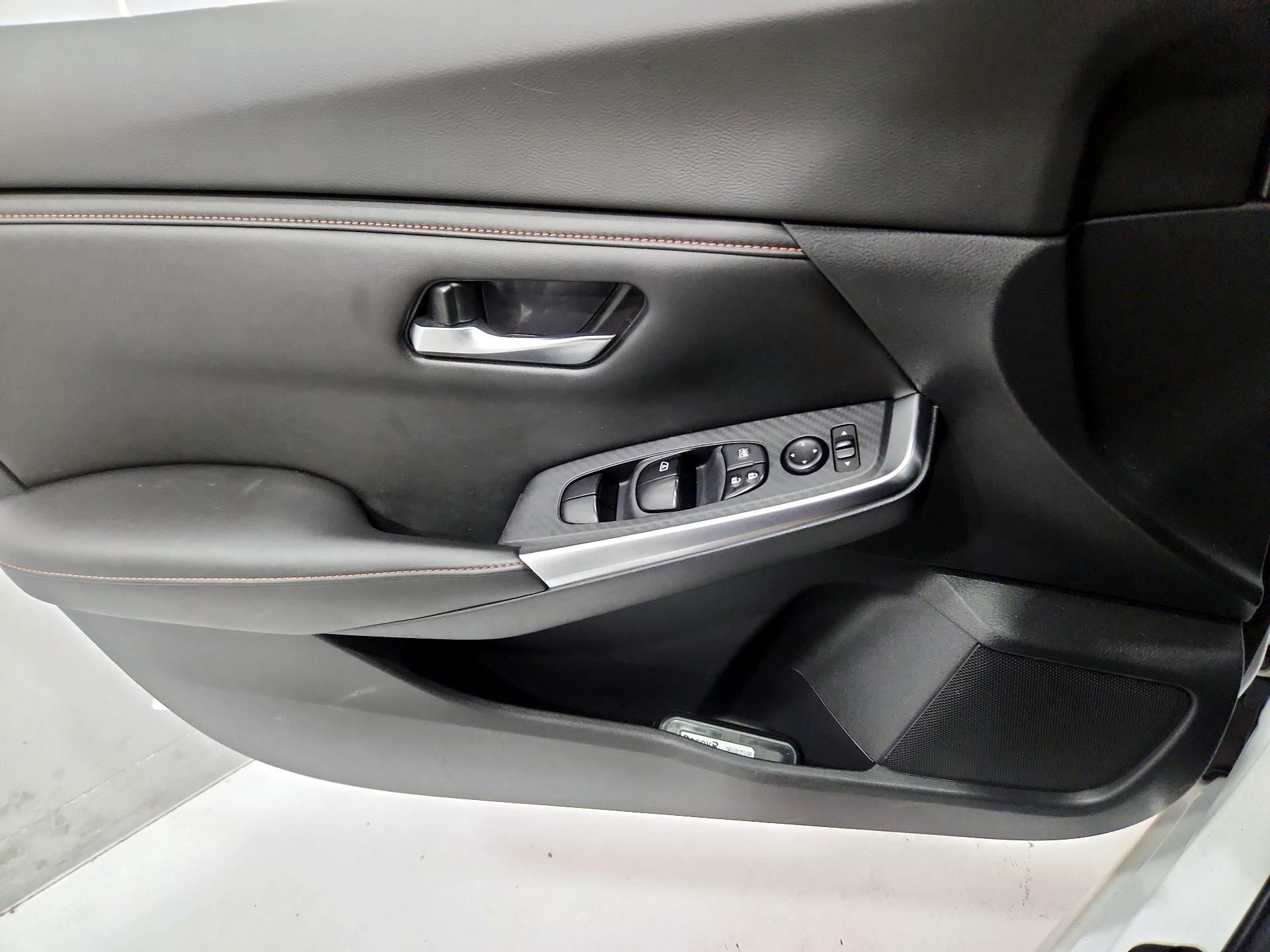 Thumbnail: 2020 Nissan Sentra - 12