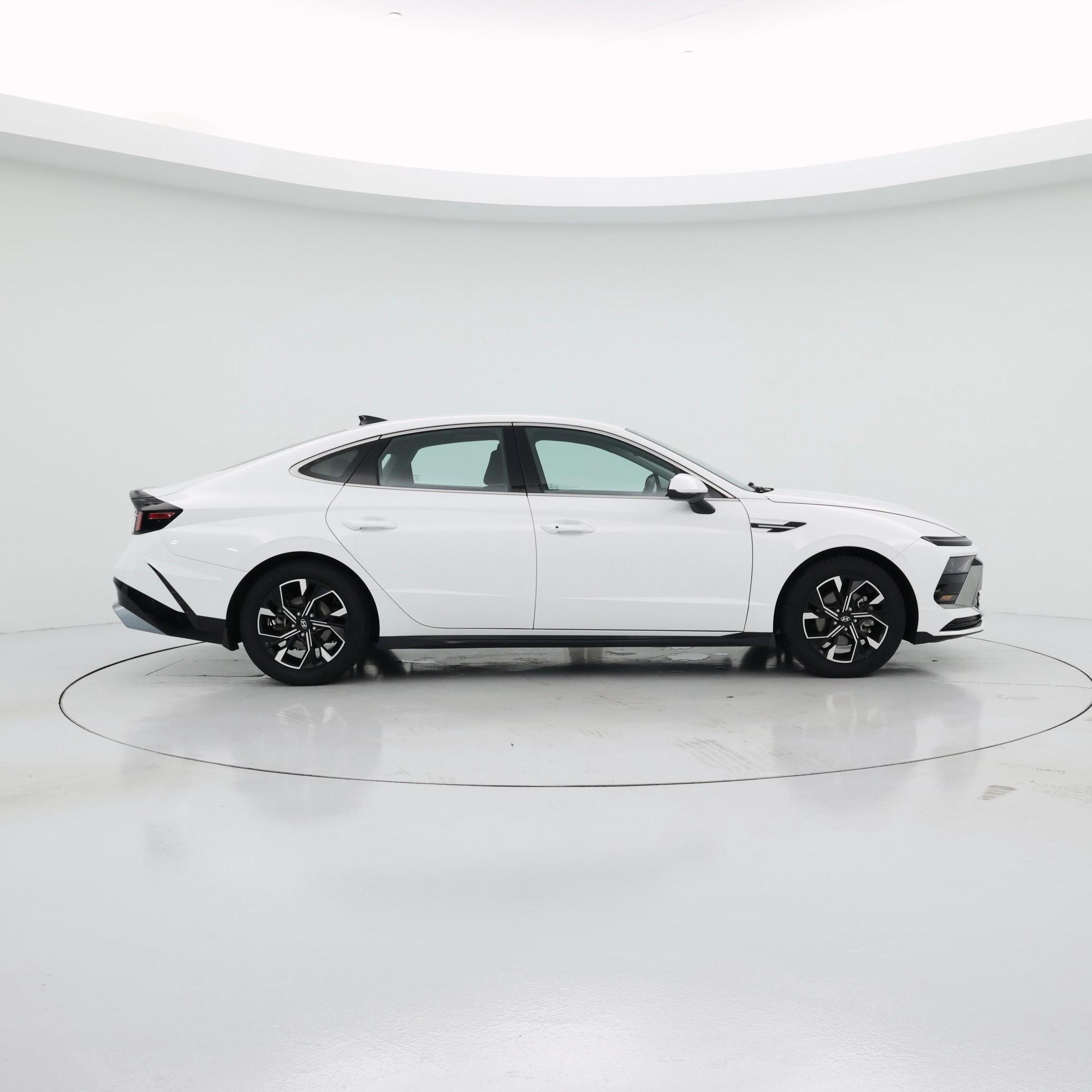 Thumbnail: 2024 Hyundai Sonata - 7