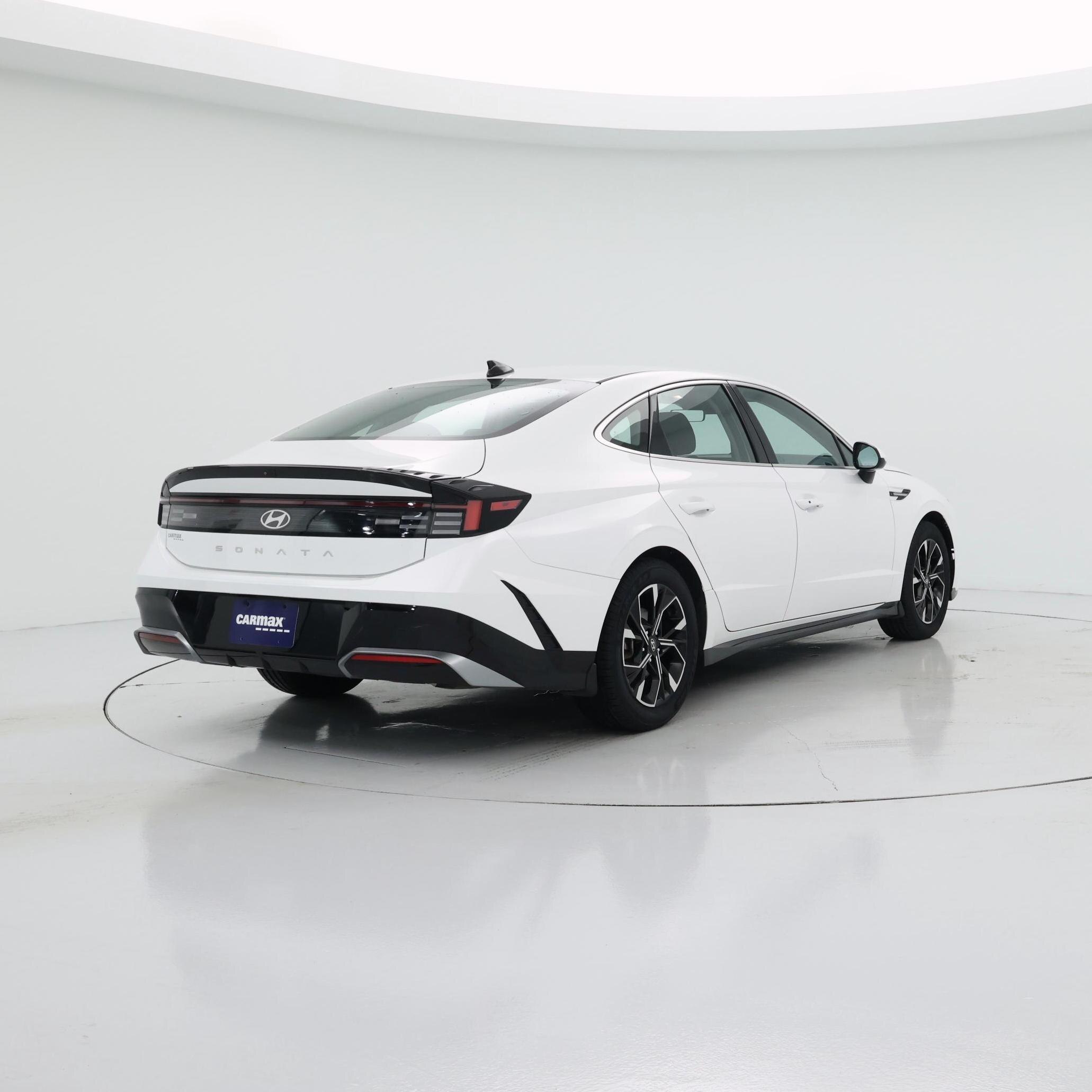 Thumbnail: 2024 Hyundai Sonata - 8