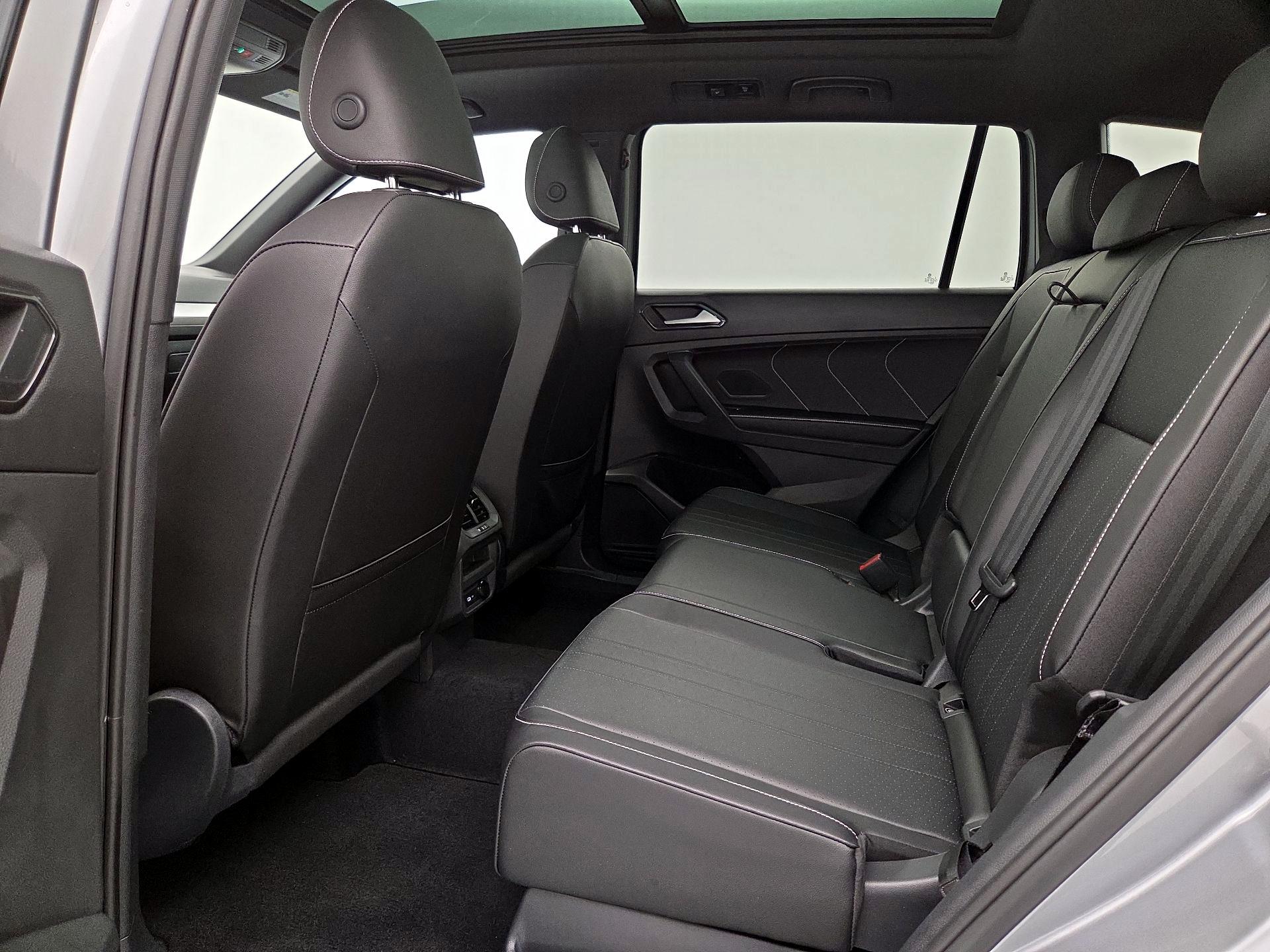 Thumbnail: 2022 Volkswagen Tiguan - 20