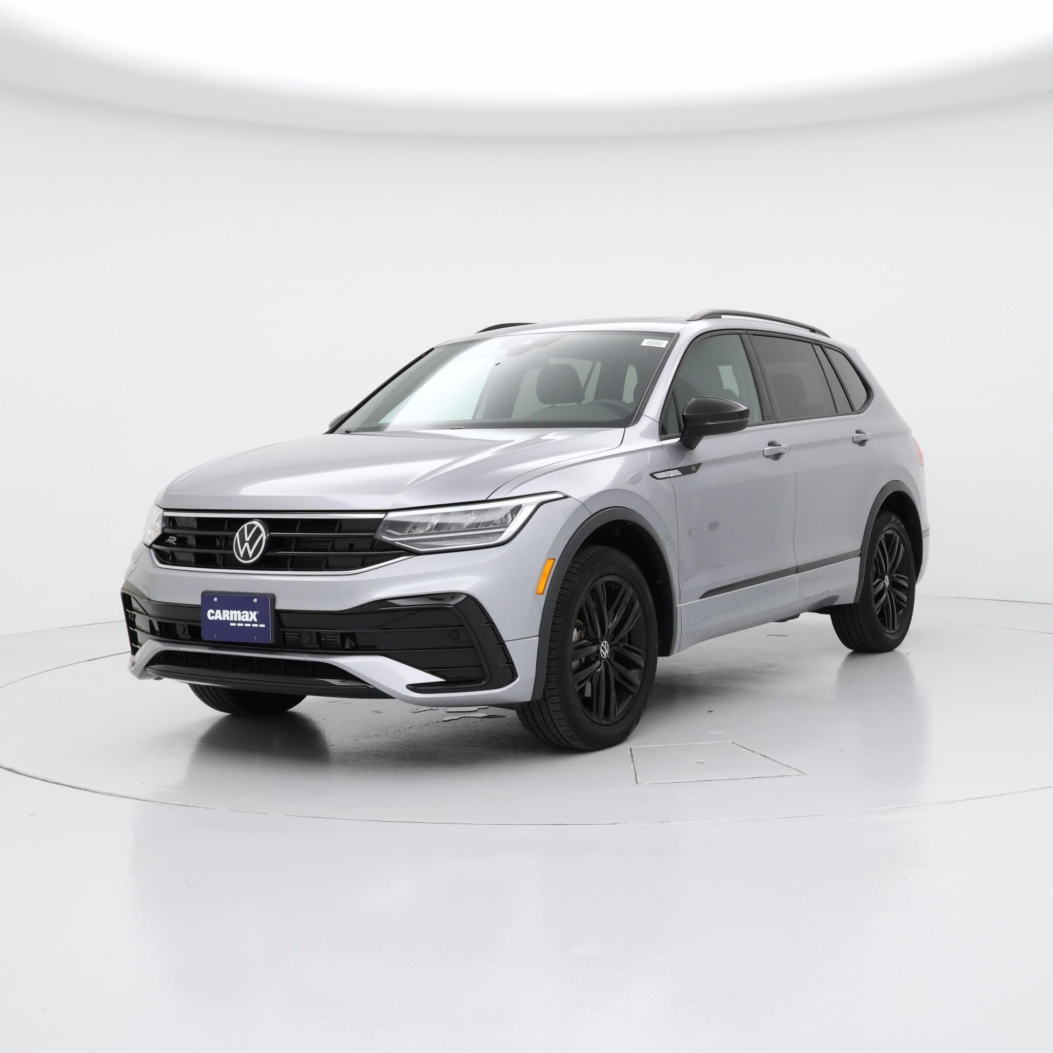 Thumbnail: 2022 Volkswagen Tiguan - 4