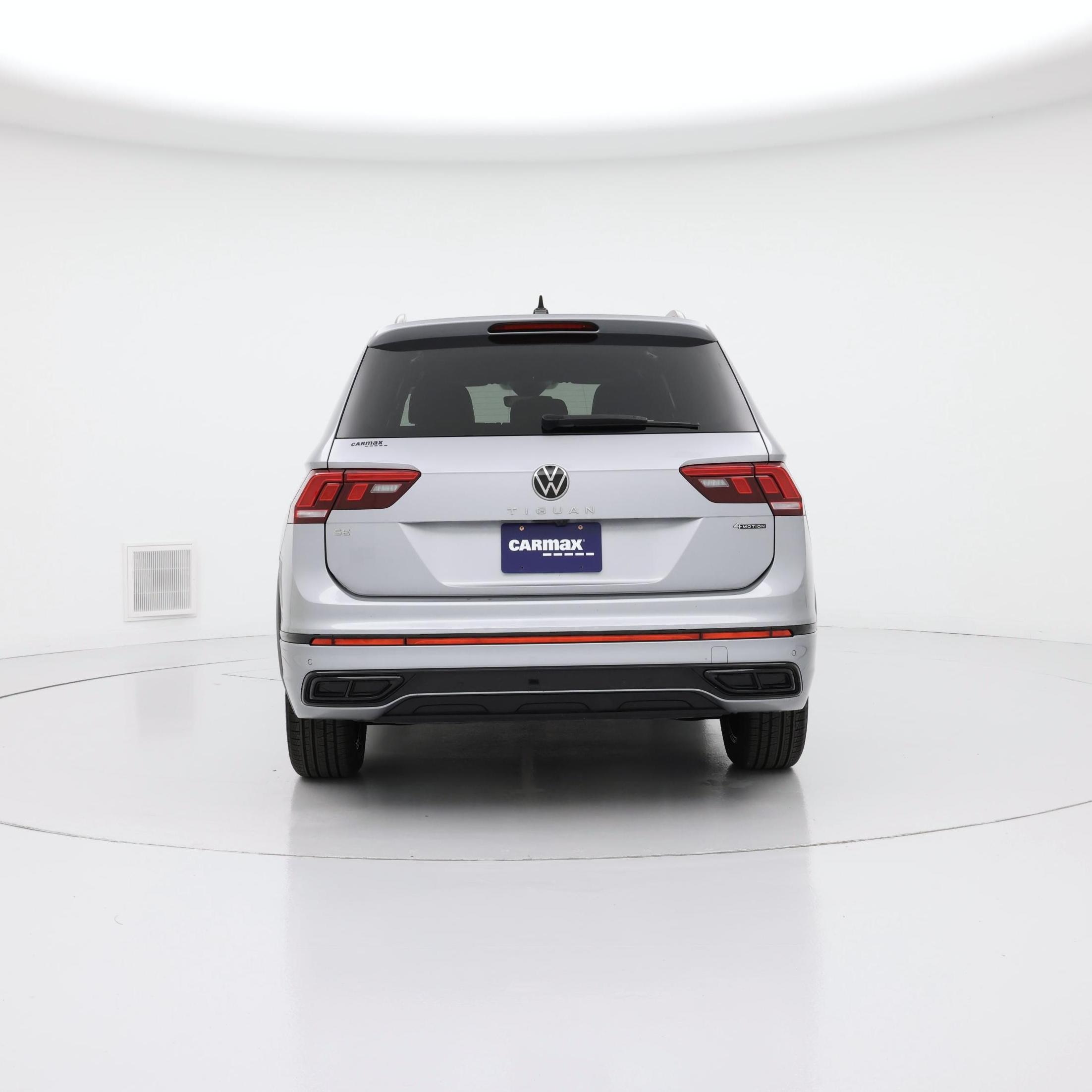 Thumbnail: 2022 Volkswagen Tiguan - 6