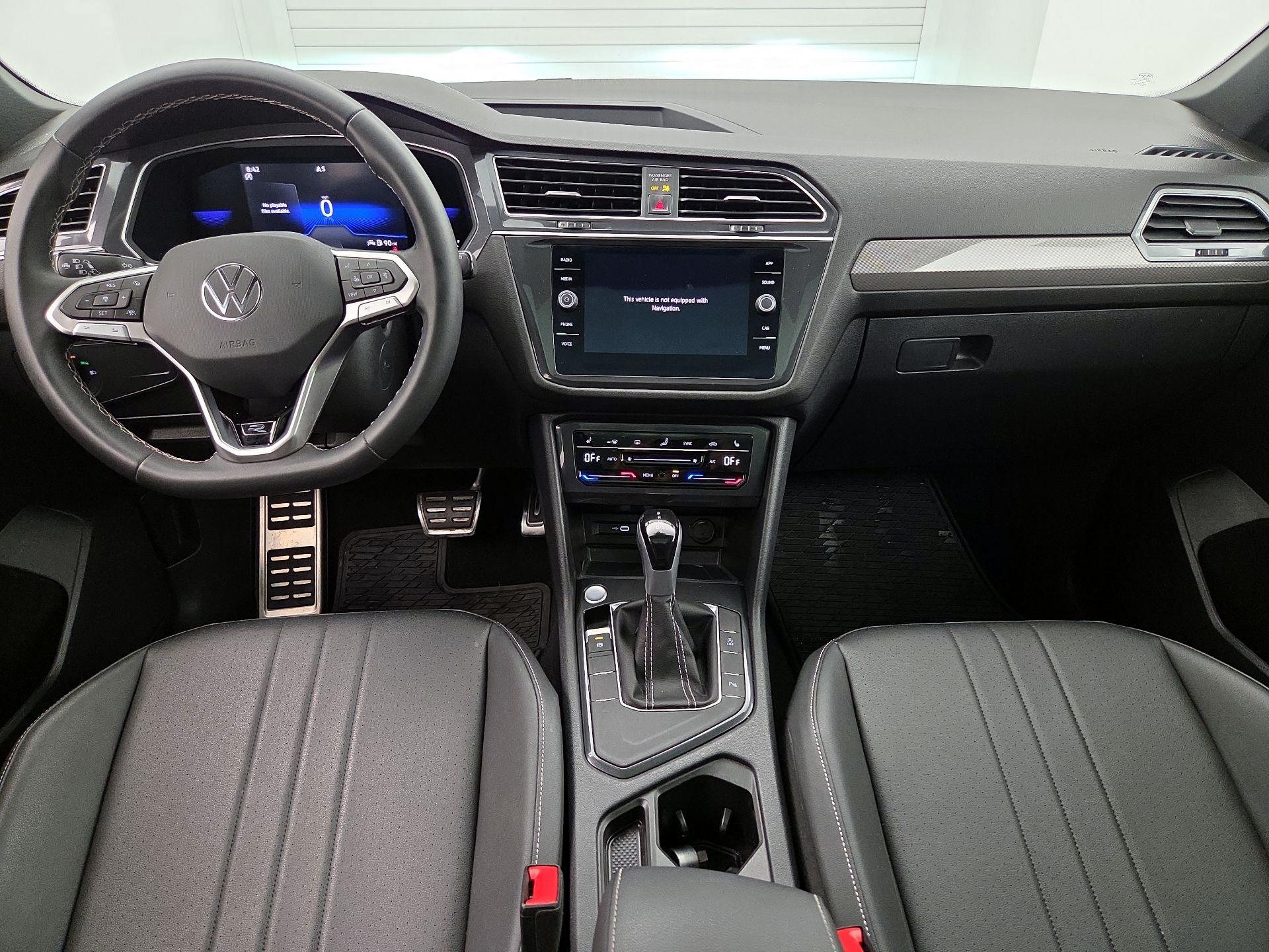Thumbnail: 2023 Volkswagen Tiguan - 9