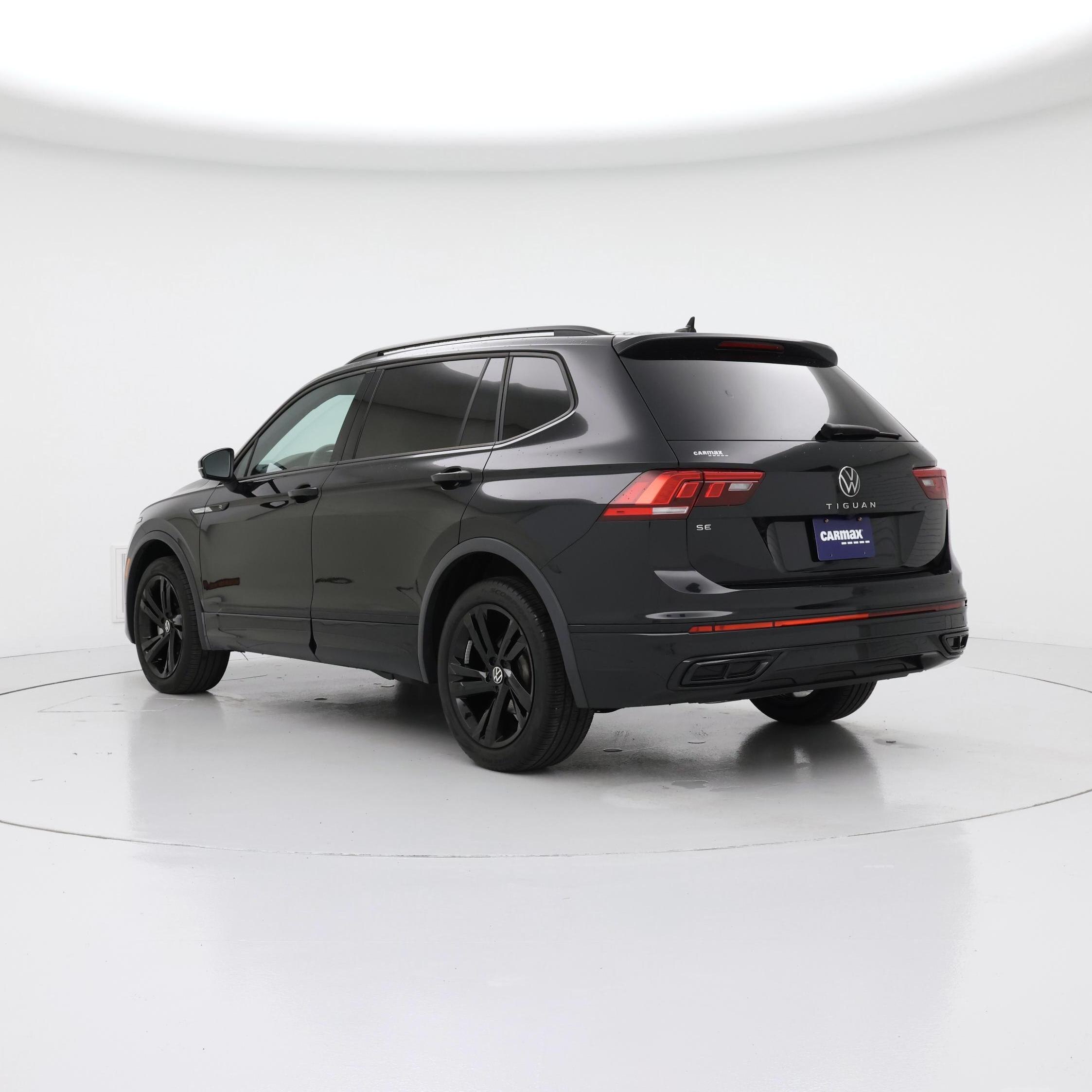 Thumbnail: 2023 Volkswagen Tiguan - 2