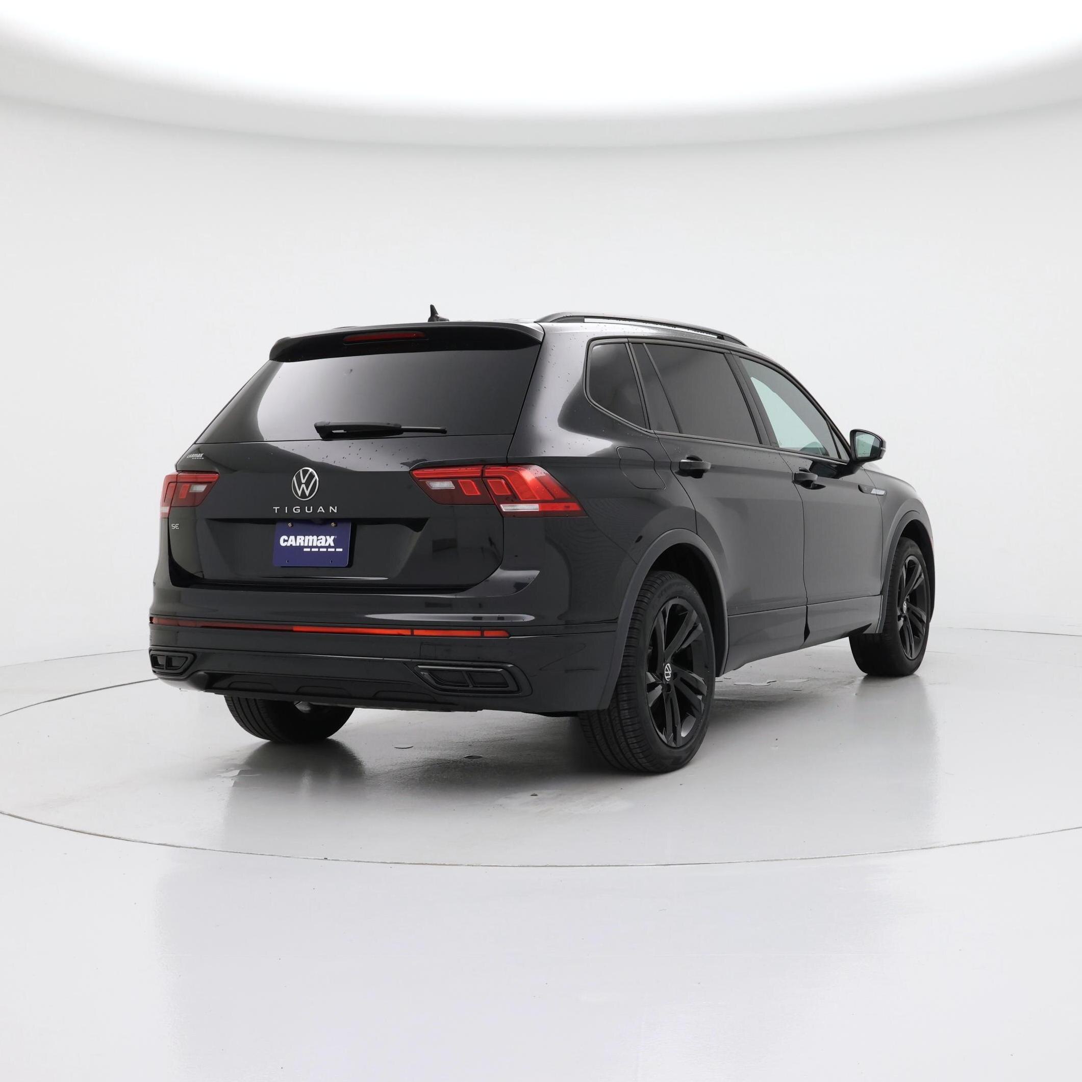 Thumbnail: 2023 Volkswagen Tiguan - 8