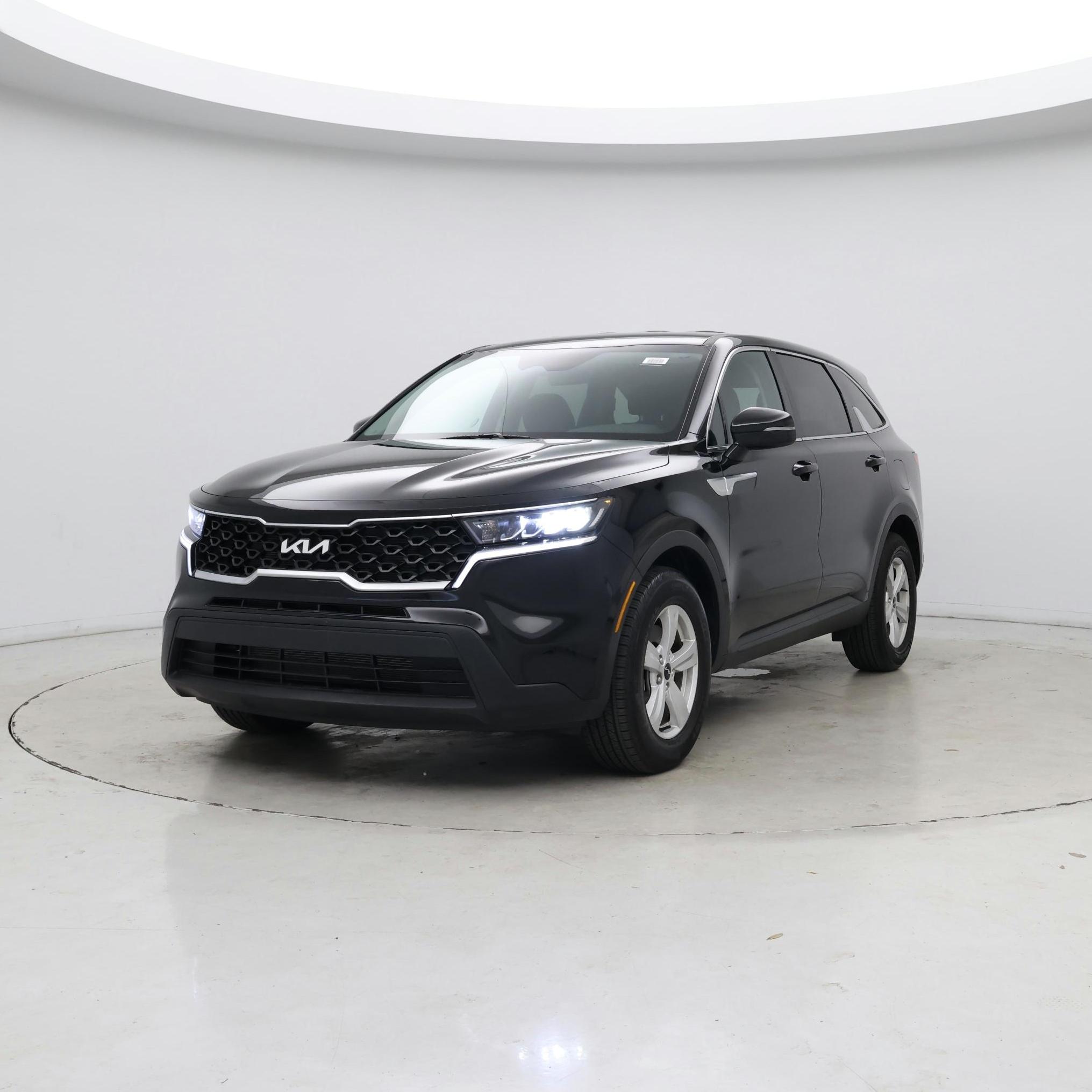 Thumbnail: 2023 Kia Sorento - 4