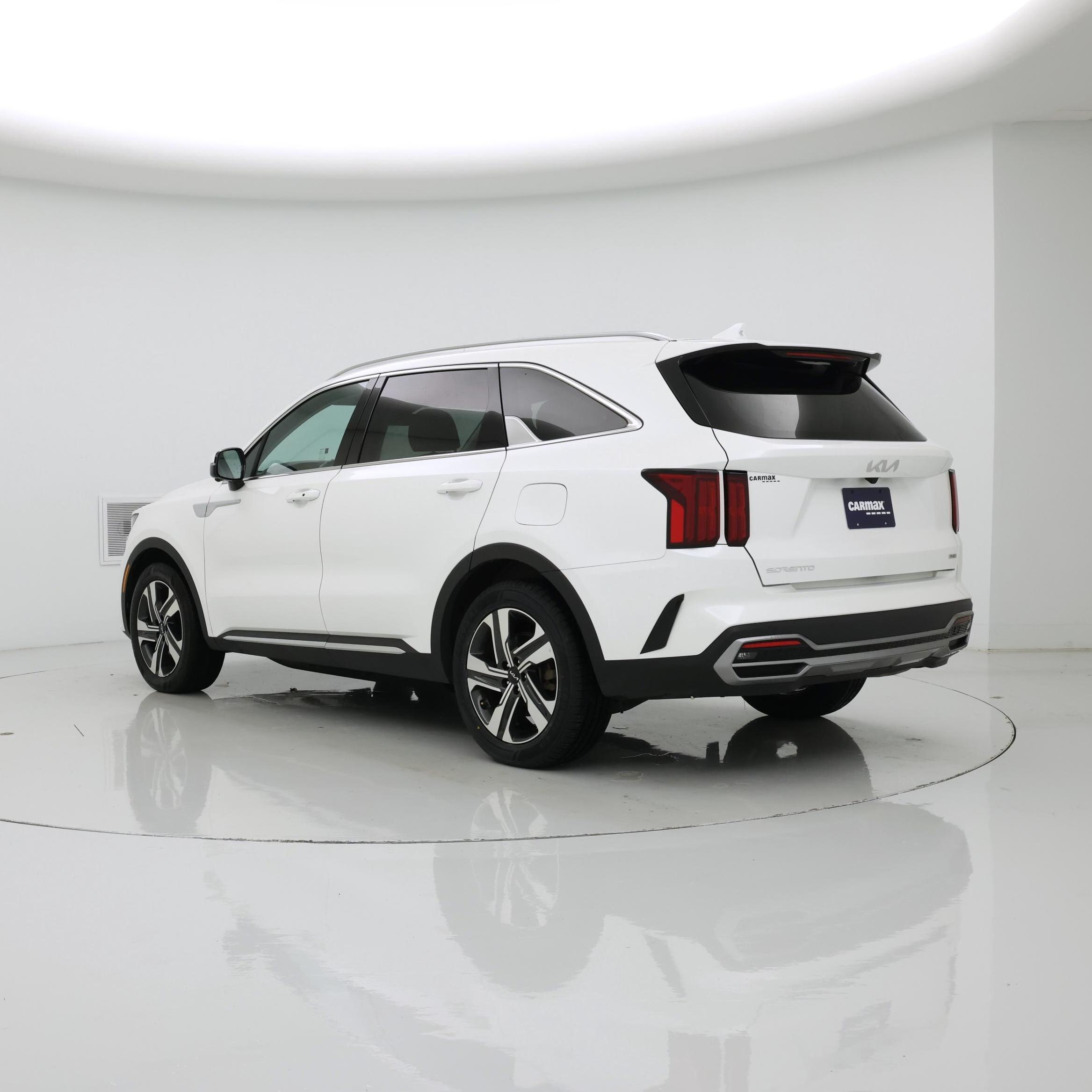 Thumbnail: 2023 Kia Sorento - 2