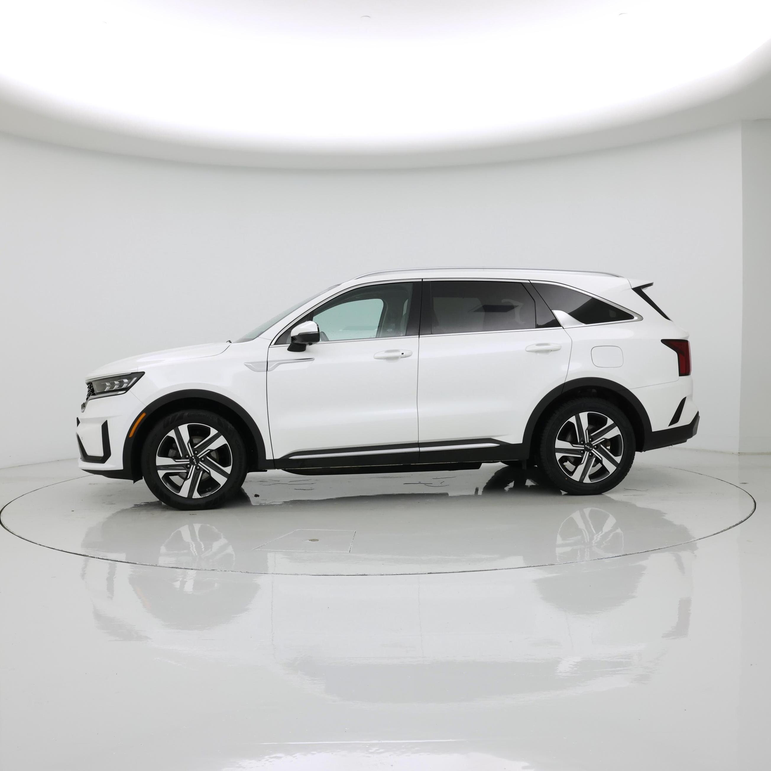 Thumbnail: 2023 Kia Sorento - 3
