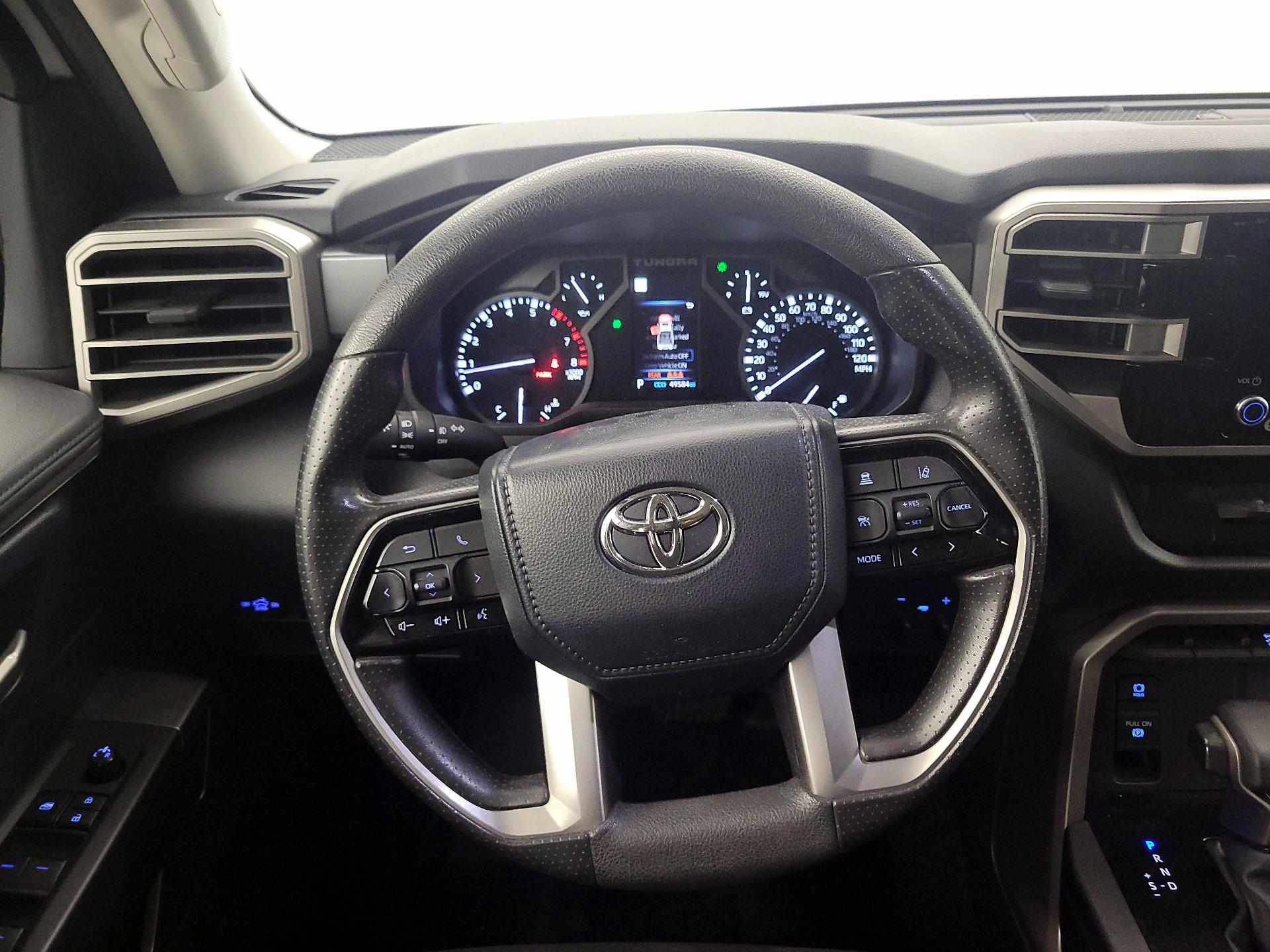 Thumbnail: 2022 Toyota Tundra - 10