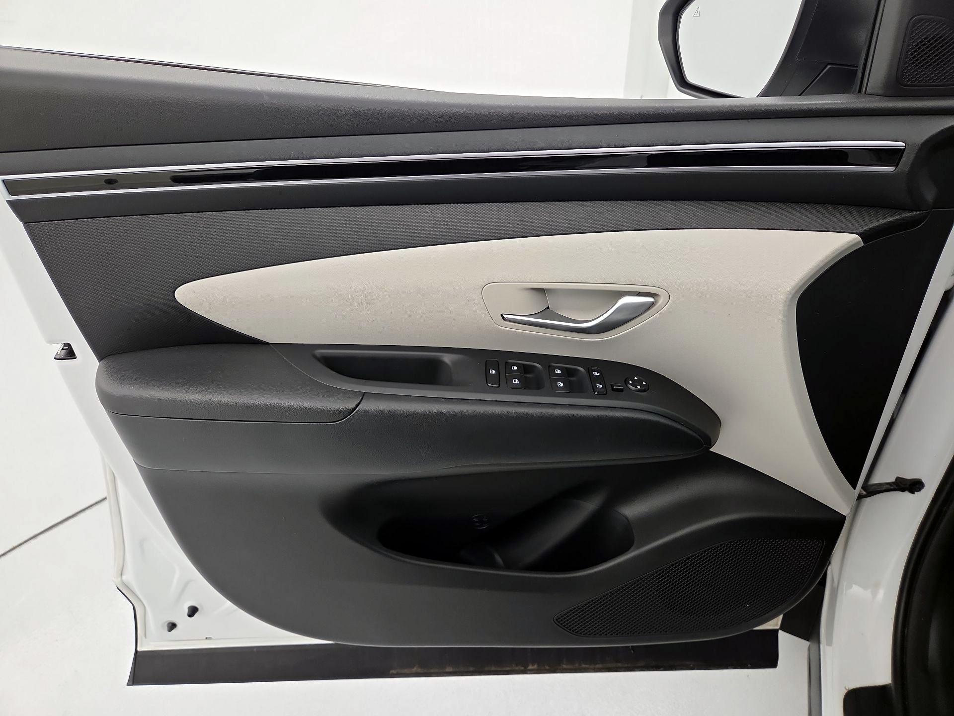 Thumbnail: 2023 Hyundai Tucson - 12