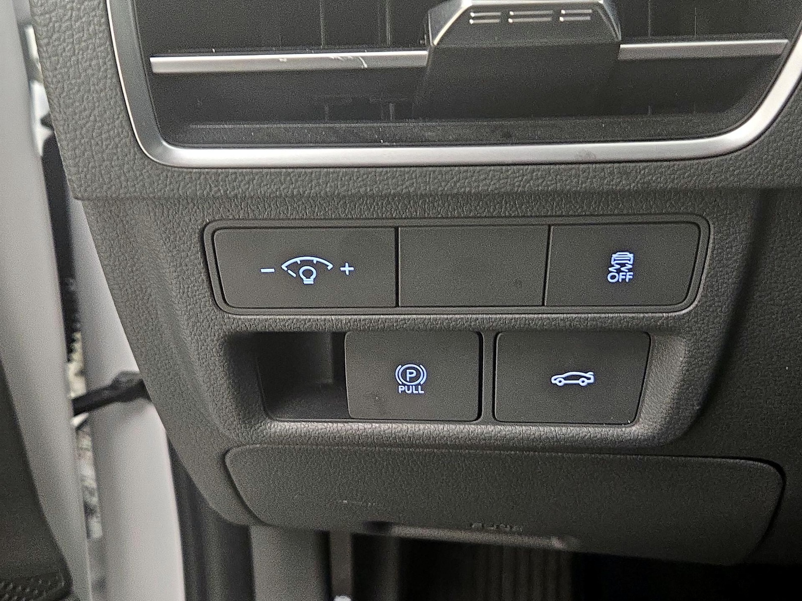 2025 Hyundai Sonata SEL - Photo 14