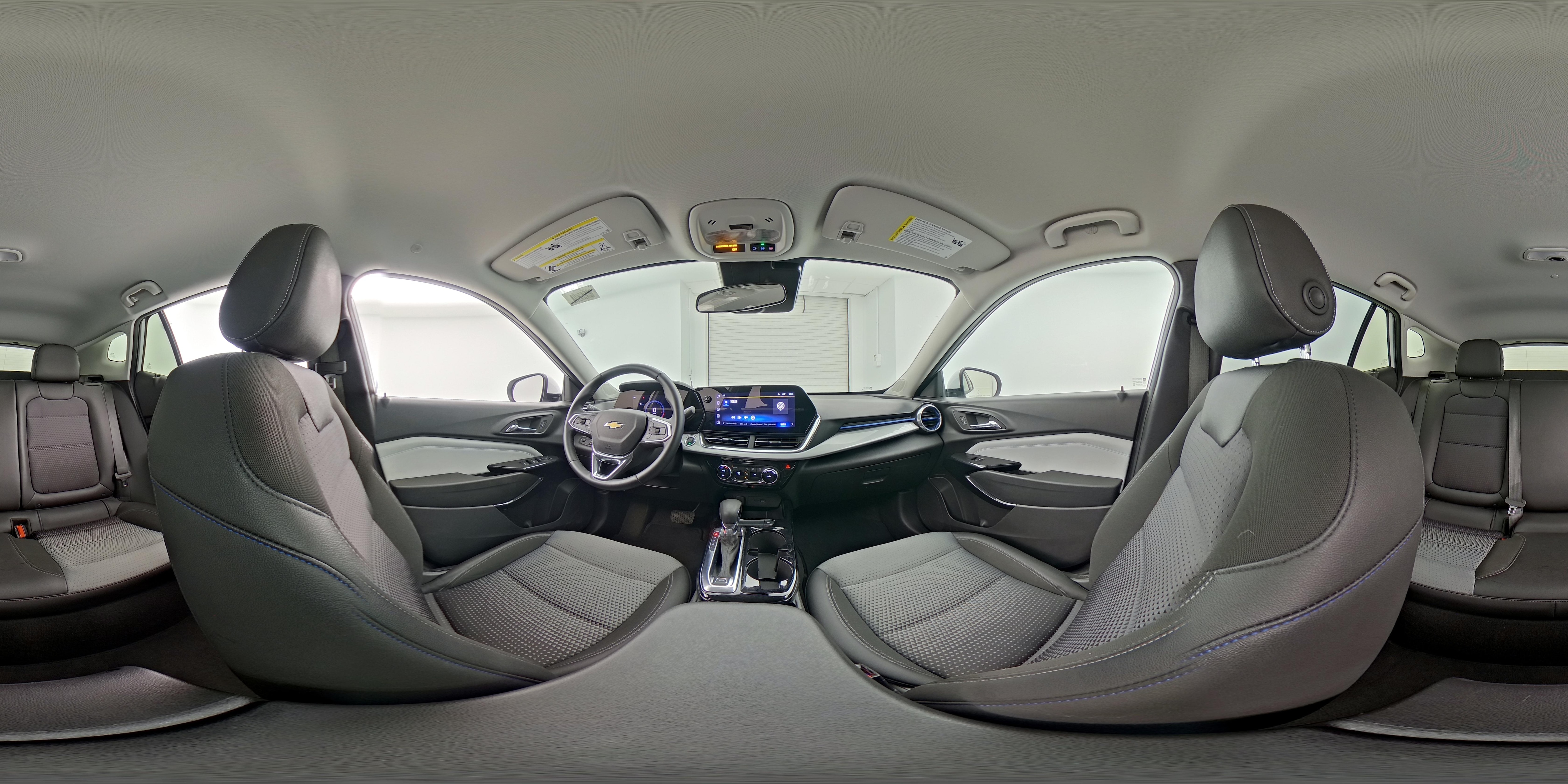 2025 Chevrolet Trax LT - Photo 24