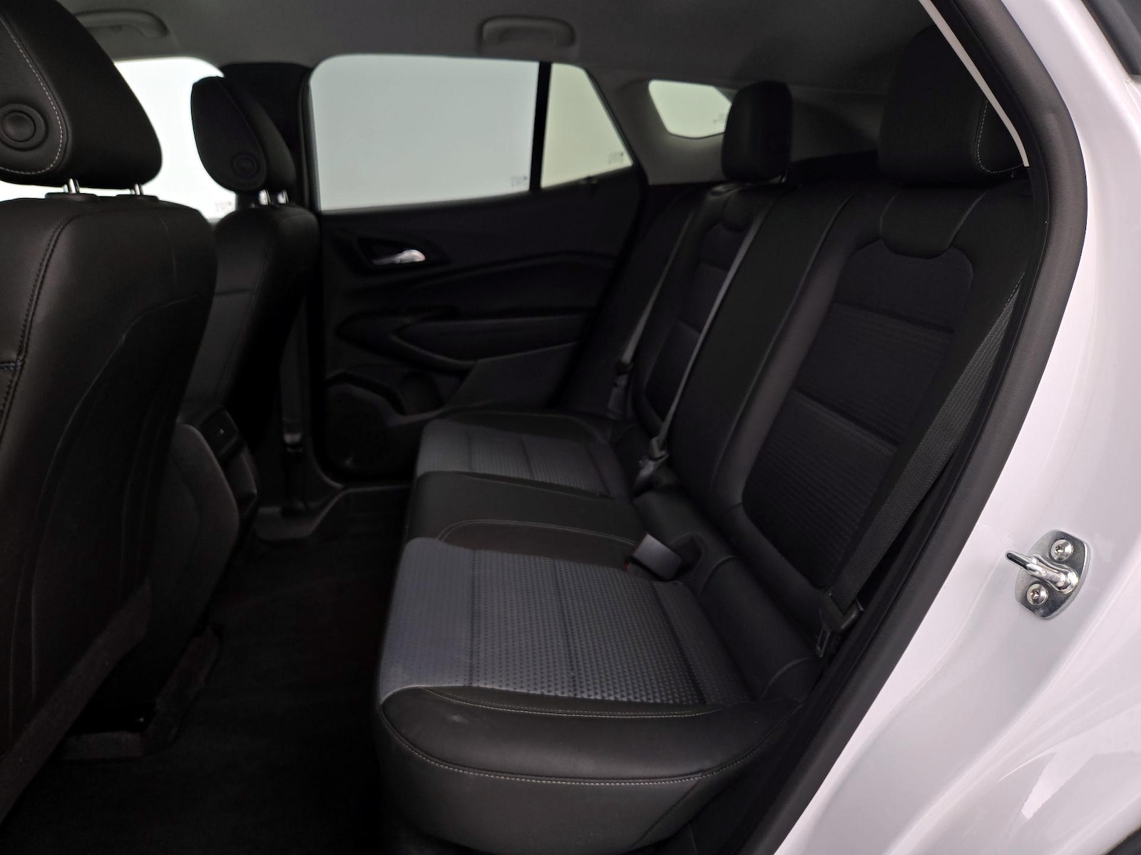 2025 Chevrolet Trax LT - Photo 20