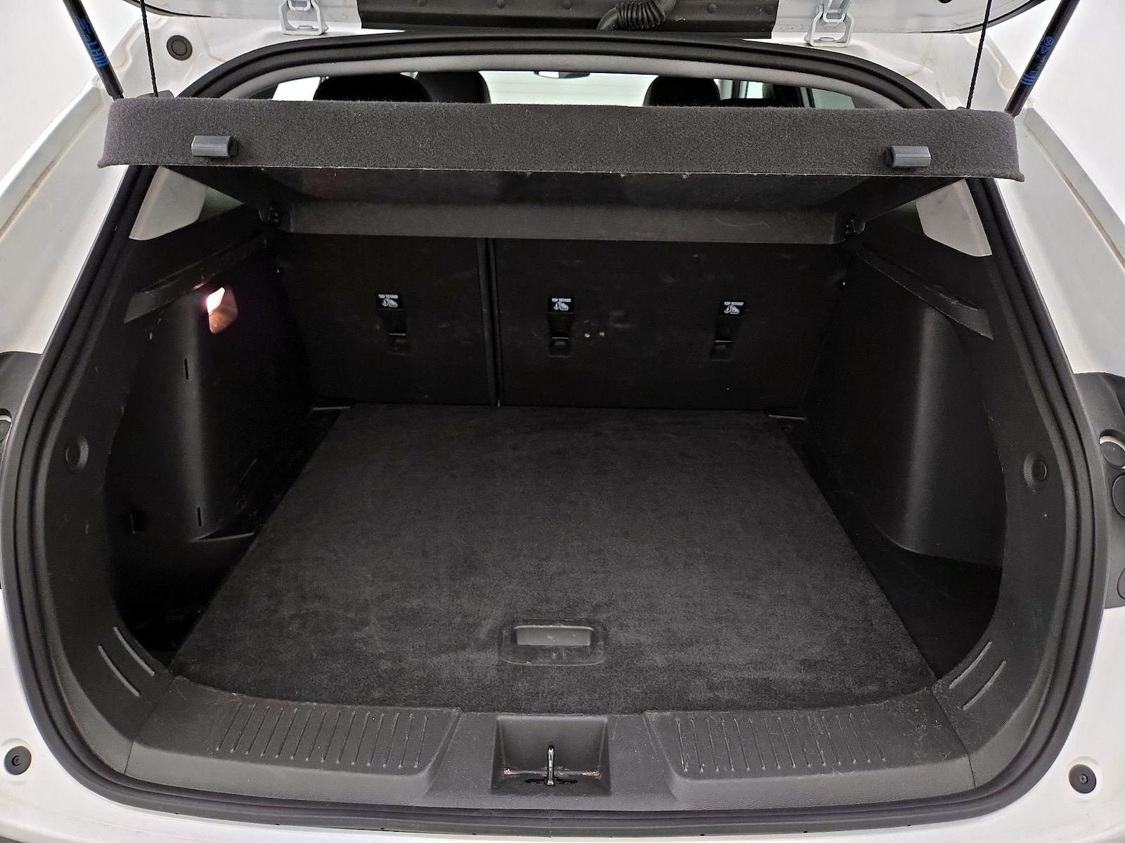 2025 Chevrolet Trax LT - Photo 21
