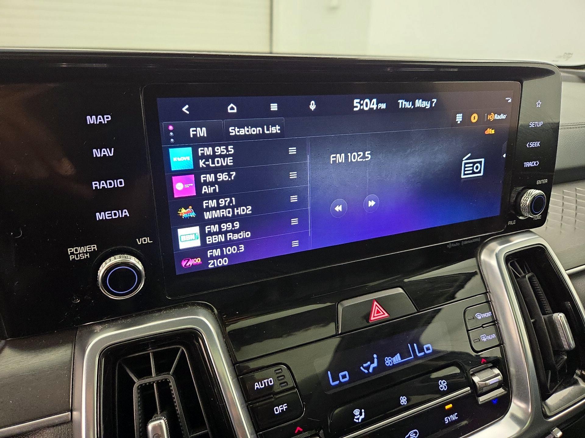 Thumbnail: 2023 Kia Sorento - 16