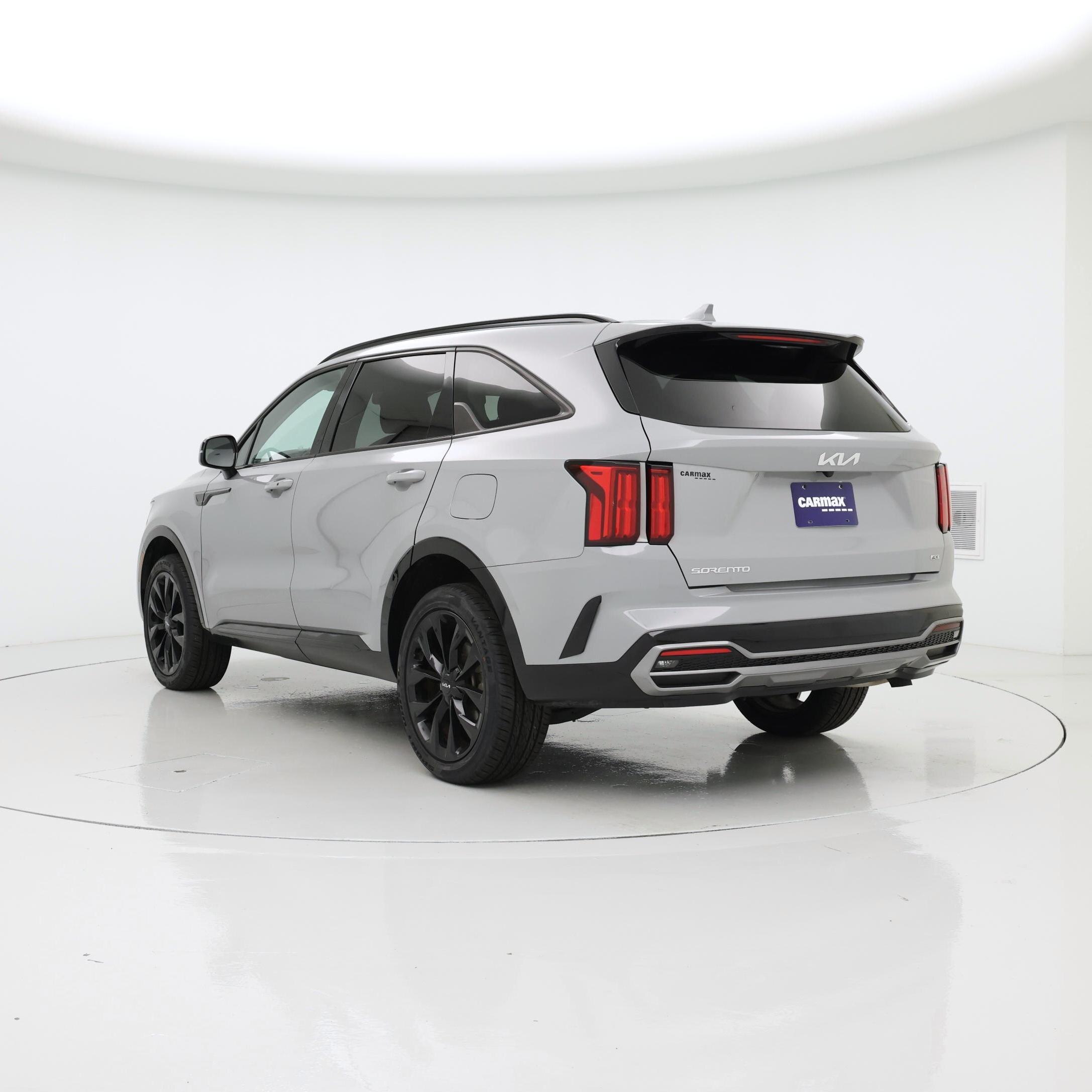Thumbnail: 2023 Kia Sorento - 2