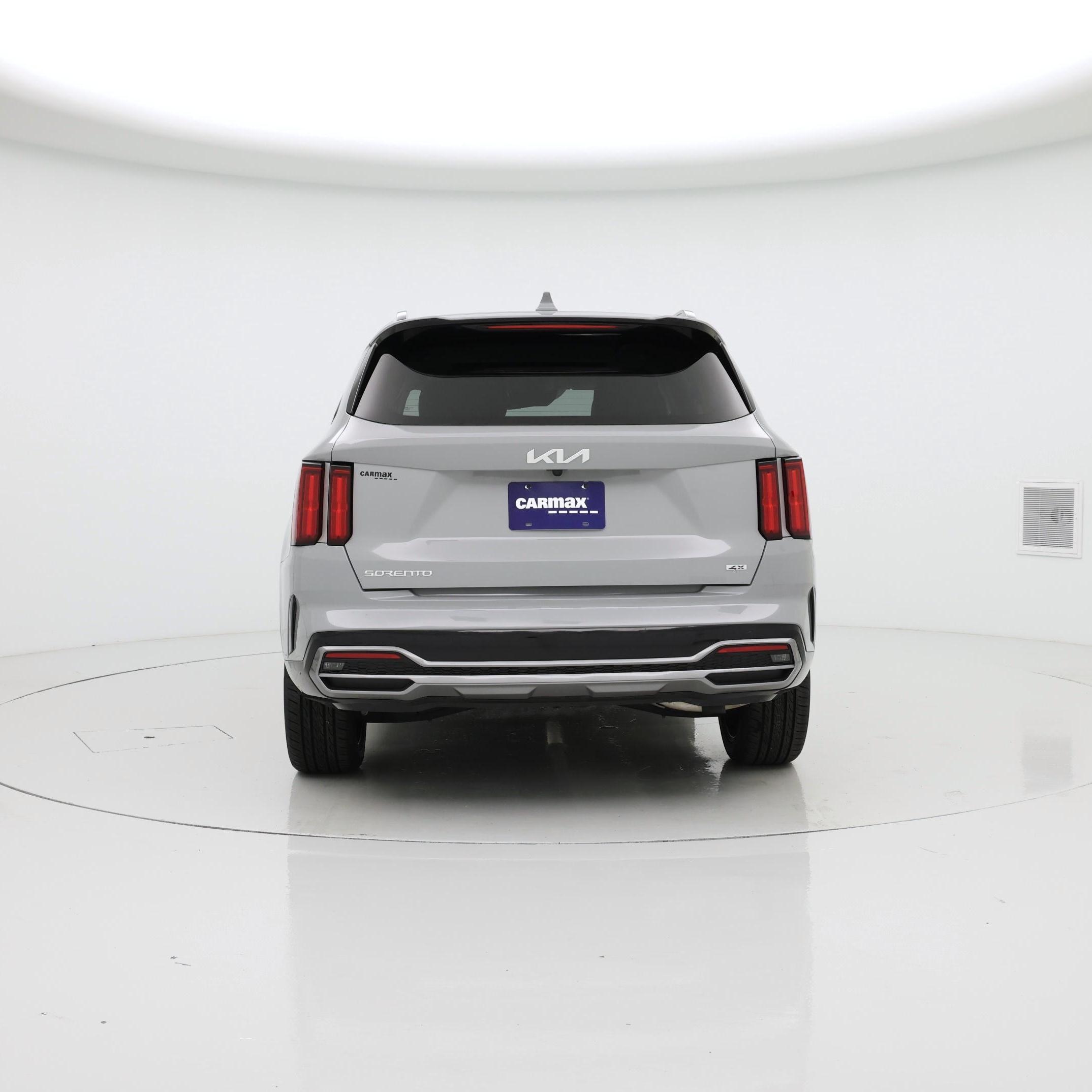 Thumbnail: 2023 Kia Sorento - 6