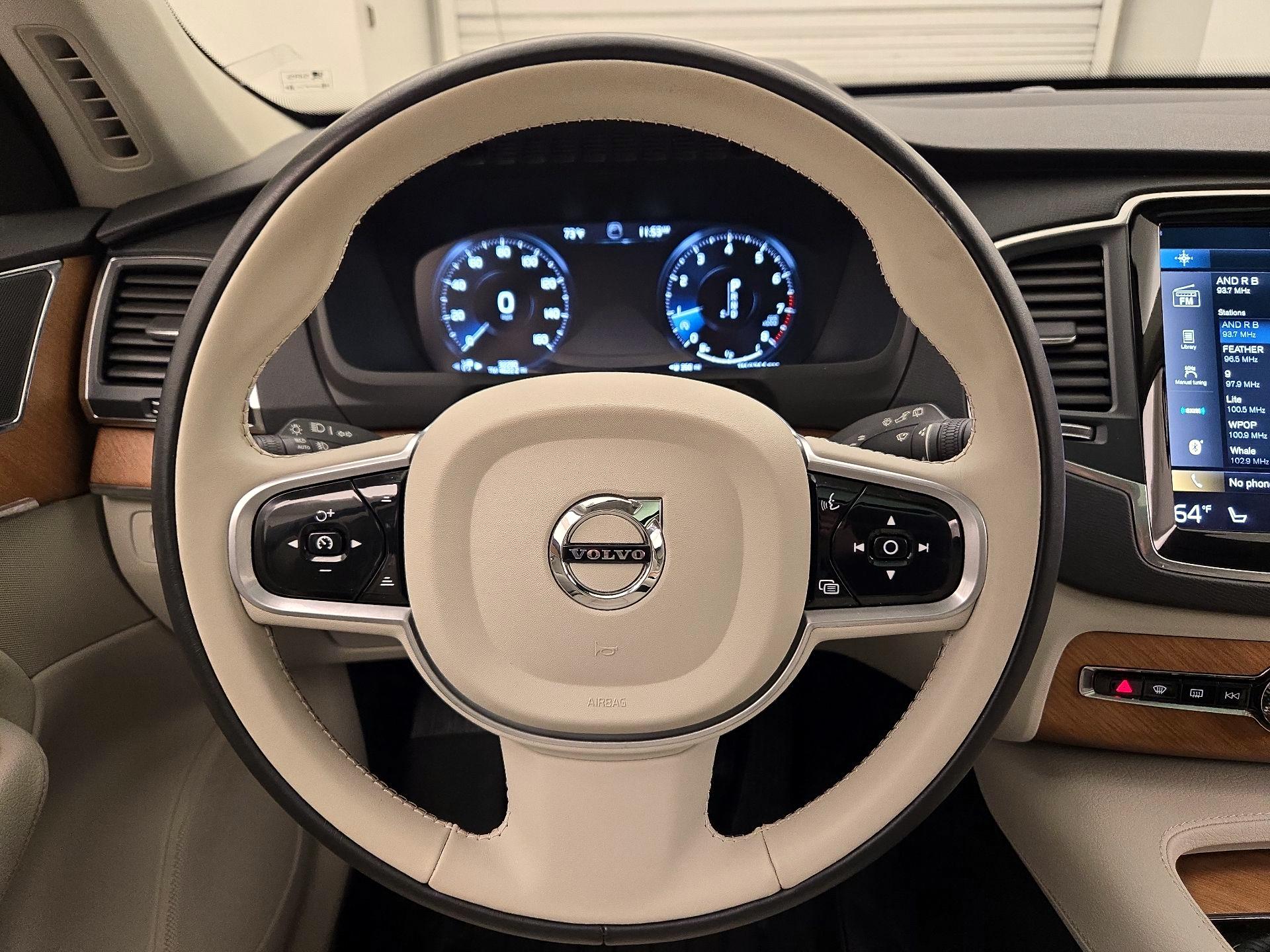 Thumbnail: 2022 Volvo XC90 - 10