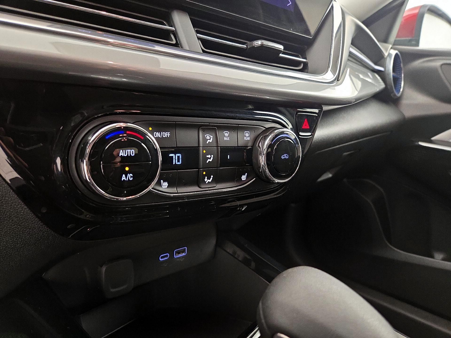 Thumbnail: 2025 Chevrolet Trax - 16