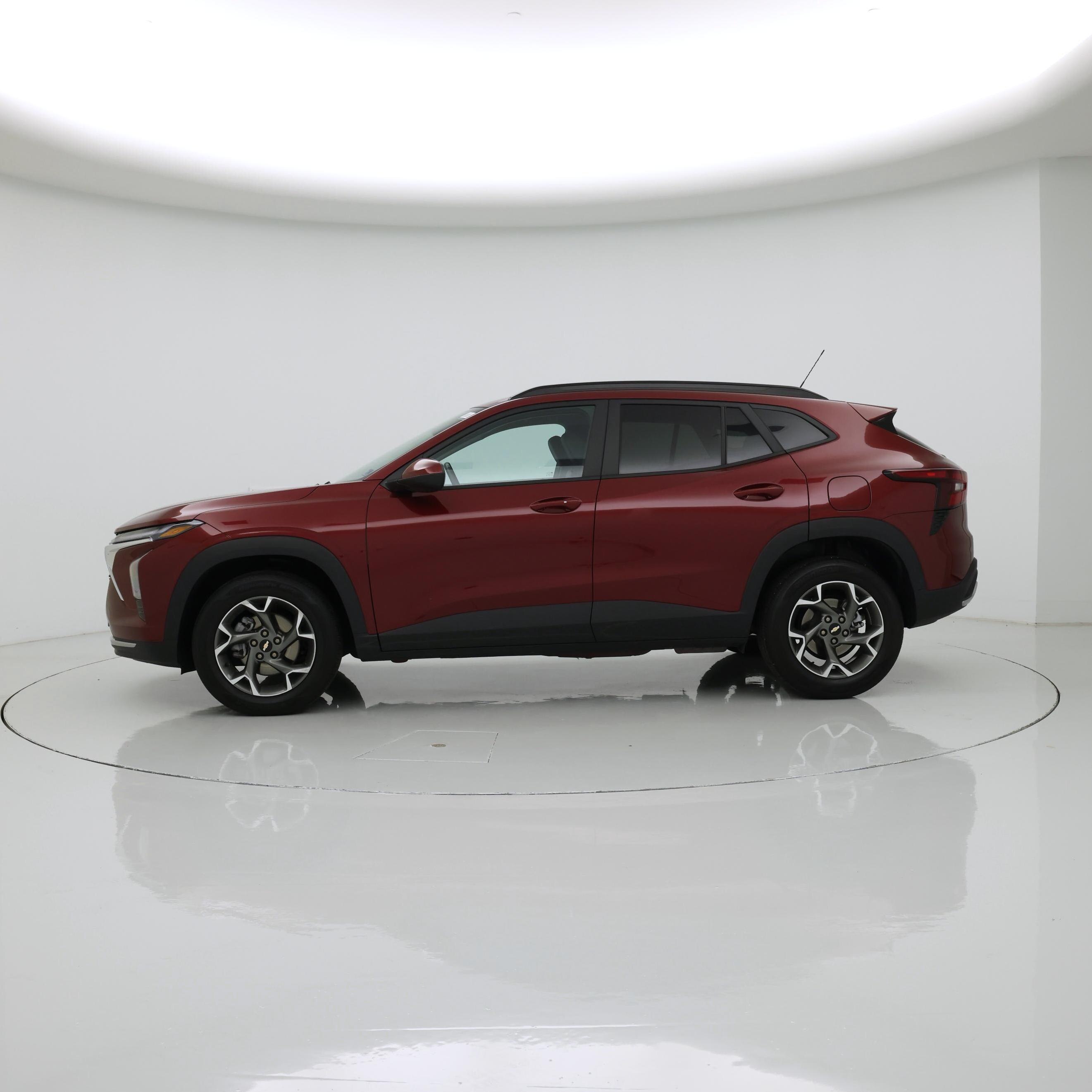 Thumbnail: 2025 Chevrolet Trax - 3