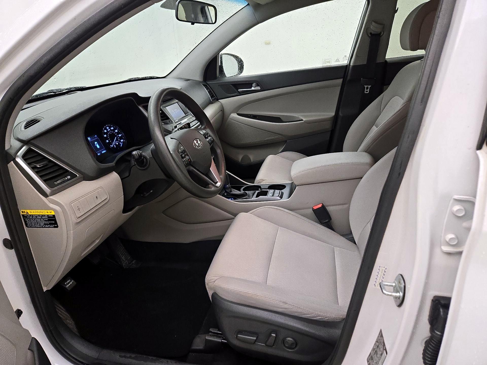 Thumbnail: 2017 Hyundai Tucson - 11