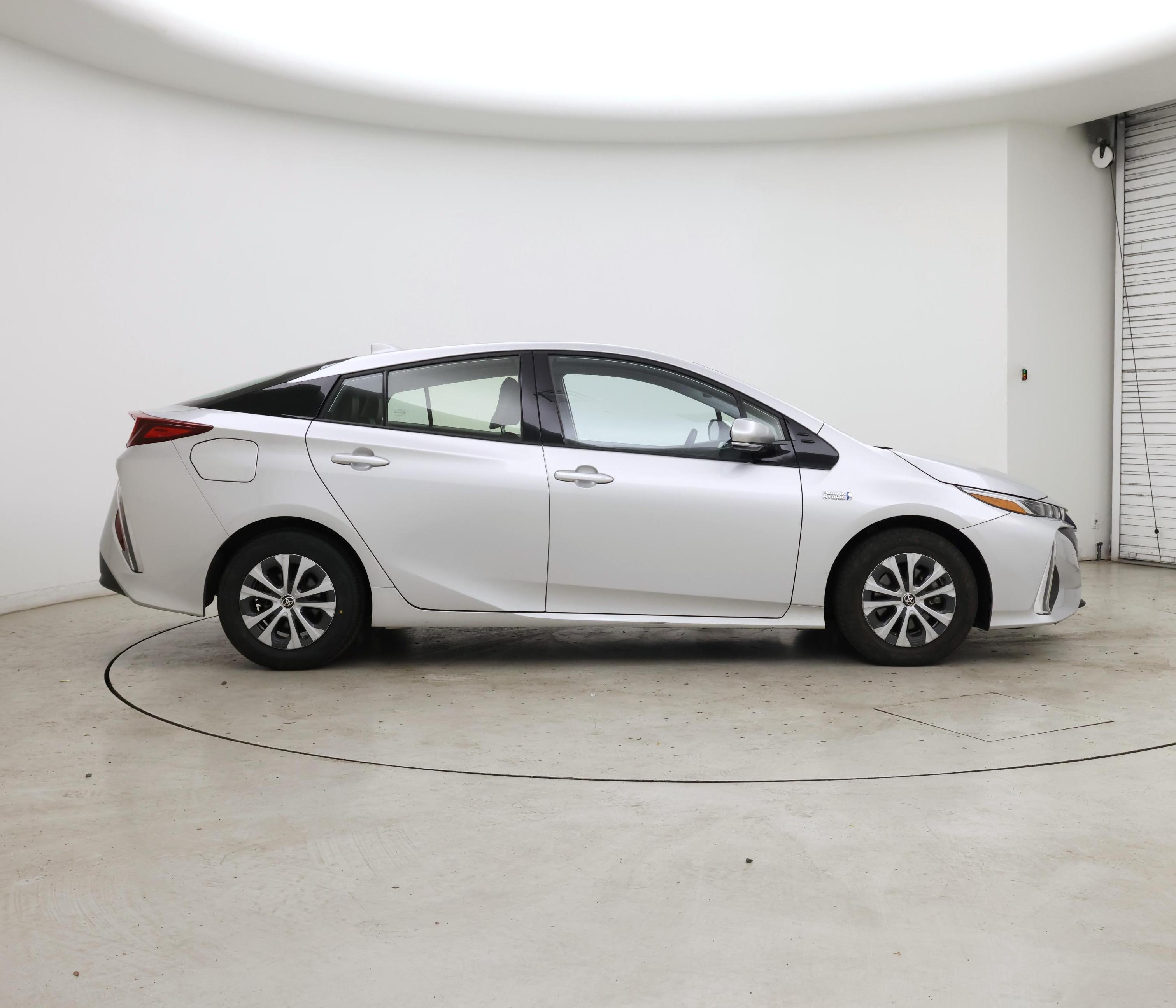 Thumbnail: 2020 Toyota Prius Prime - 7