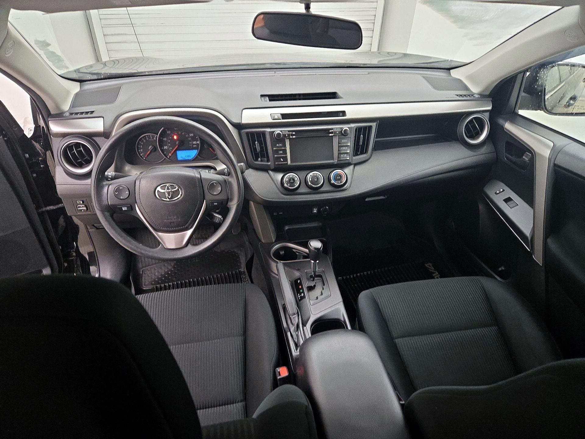 Thumbnail: 2016 Toyota RAV4 - 9