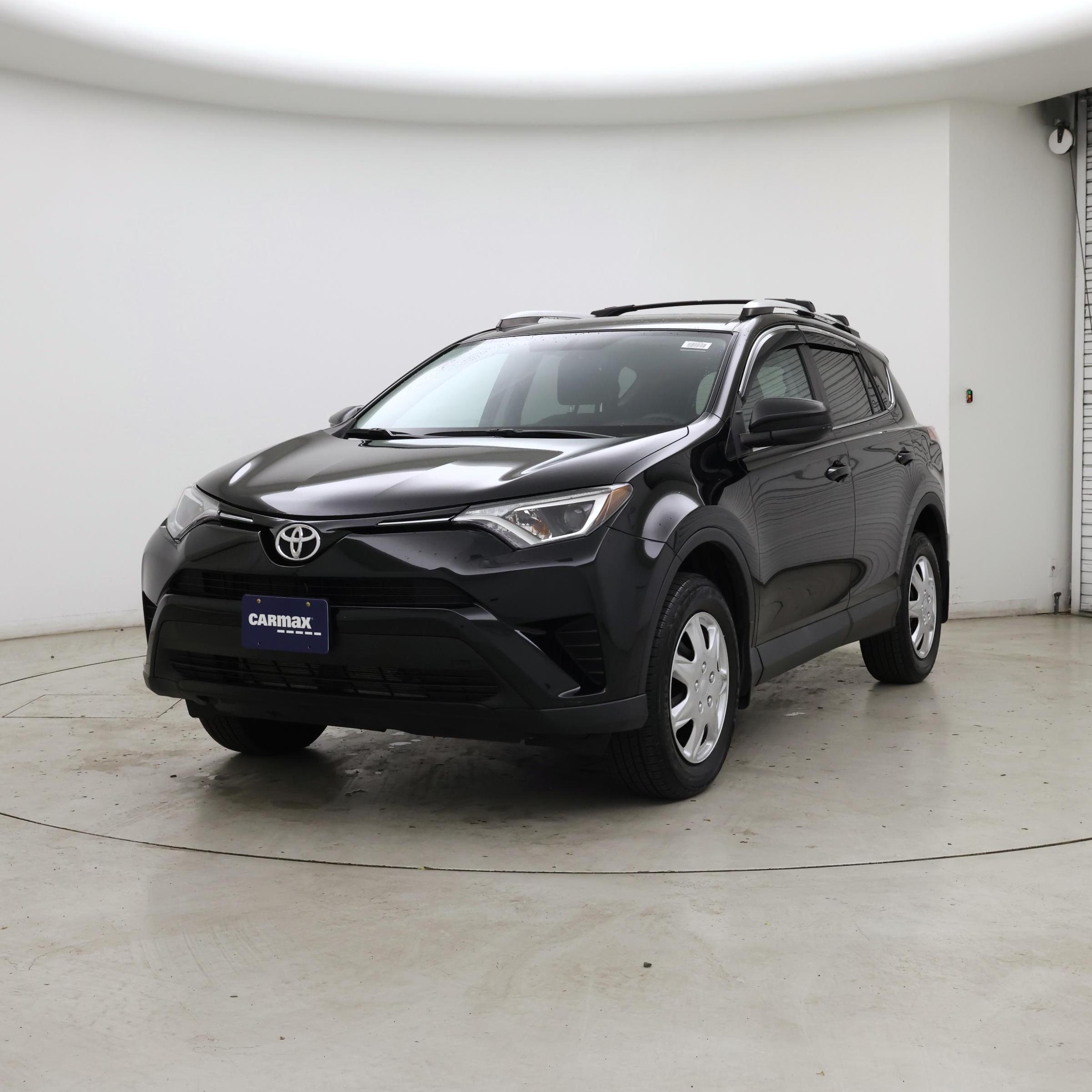 Thumbnail: 2016 Toyota RAV4 - 4
