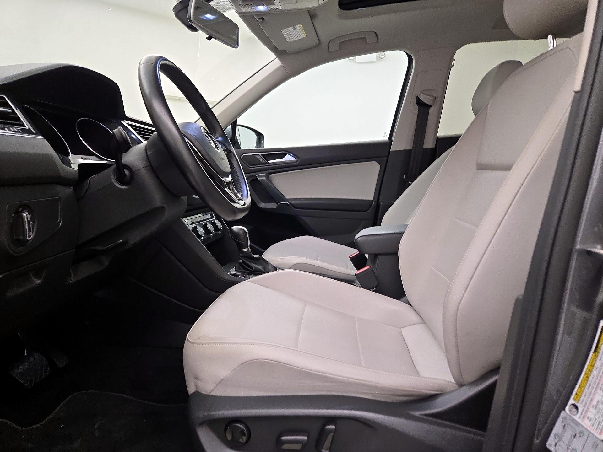 Thumbnail: 2018 Volkswagen Tiguan - 11