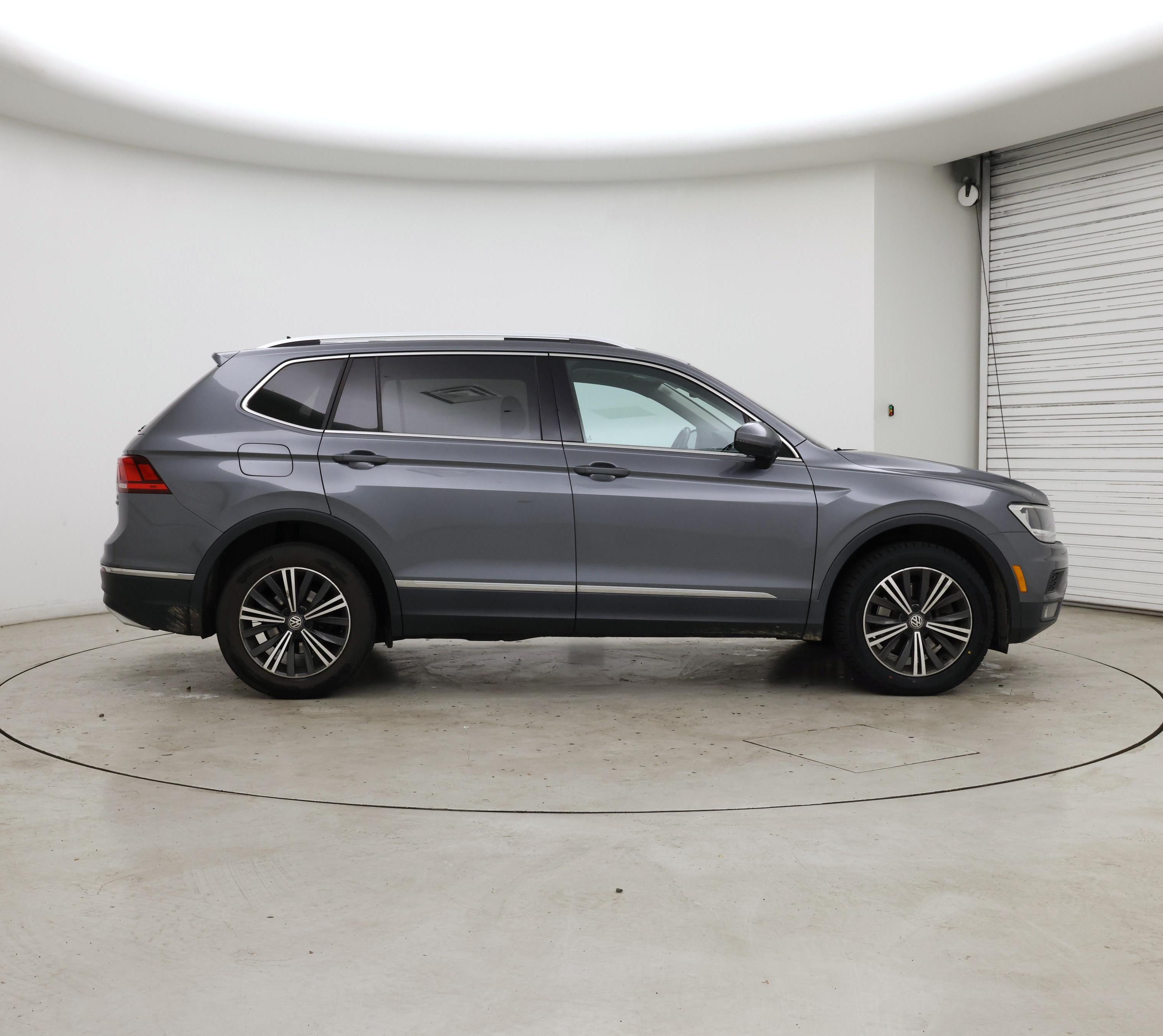 Thumbnail: 2018 Volkswagen Tiguan - 7